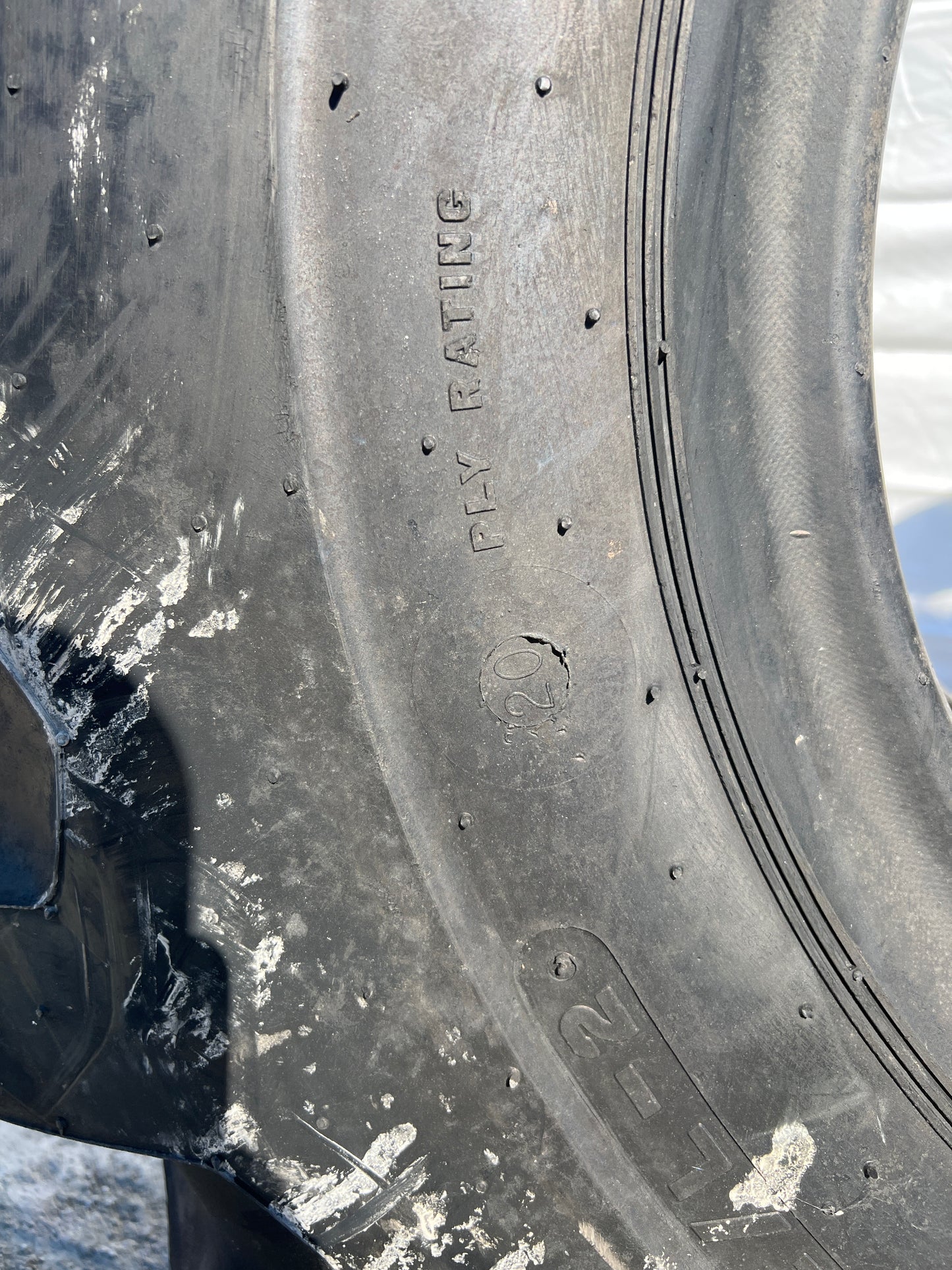 20.5-25 FIRESTONE SUPER GROUND GRIP 20PLY #5009