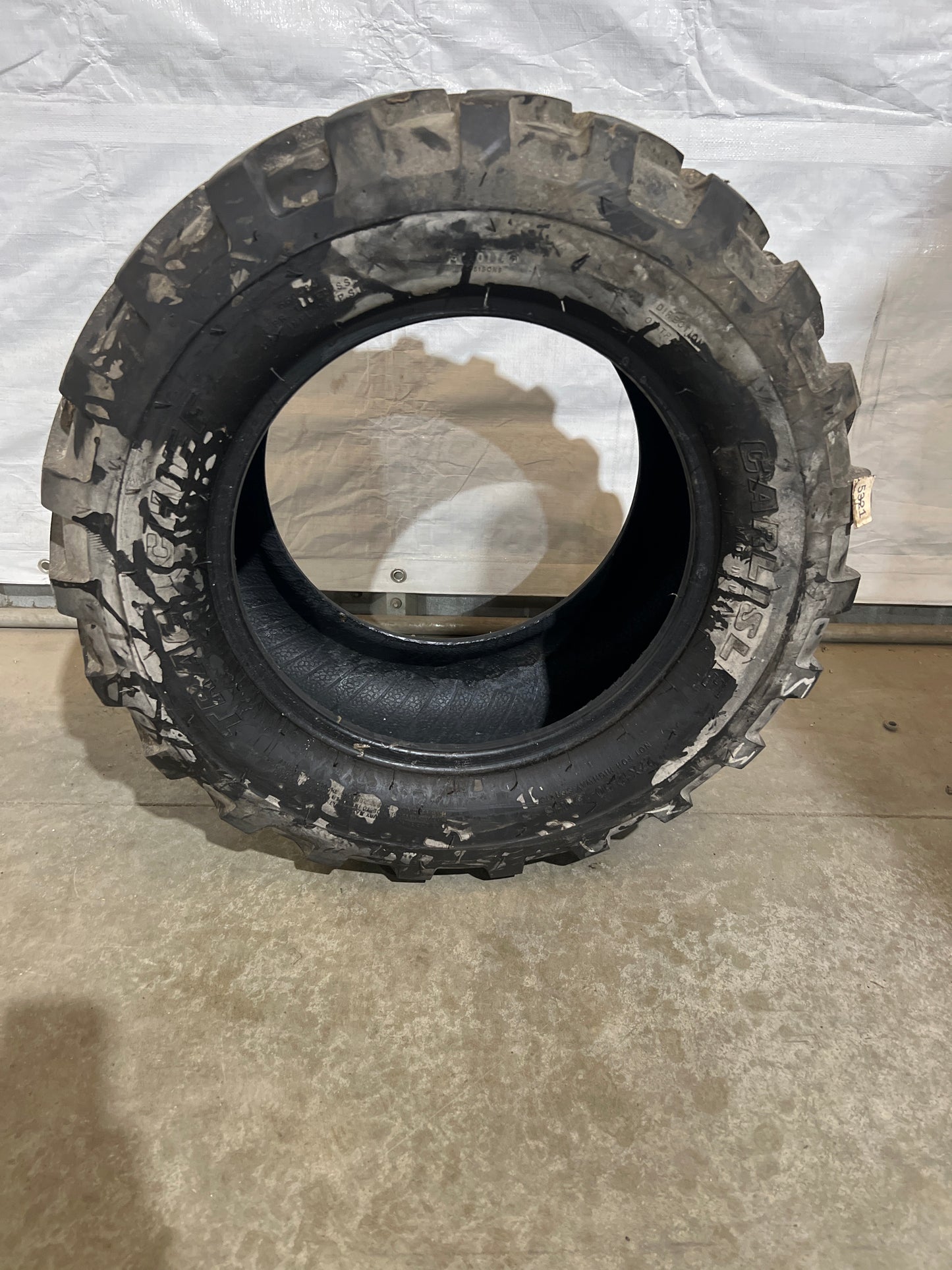 27X12.50-15 CARLISLE TRAC CHIEF