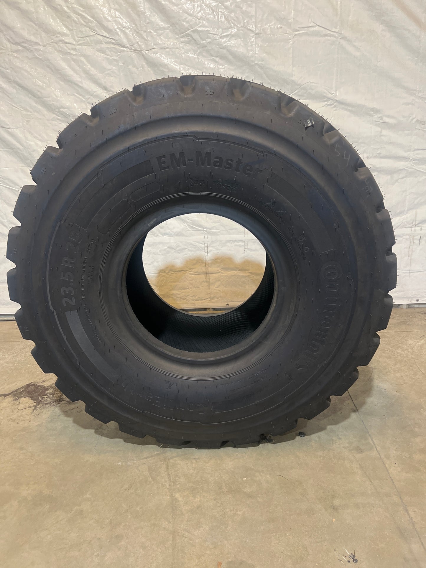 23.5R25 CONTINENTAL EM-MASTER #5447