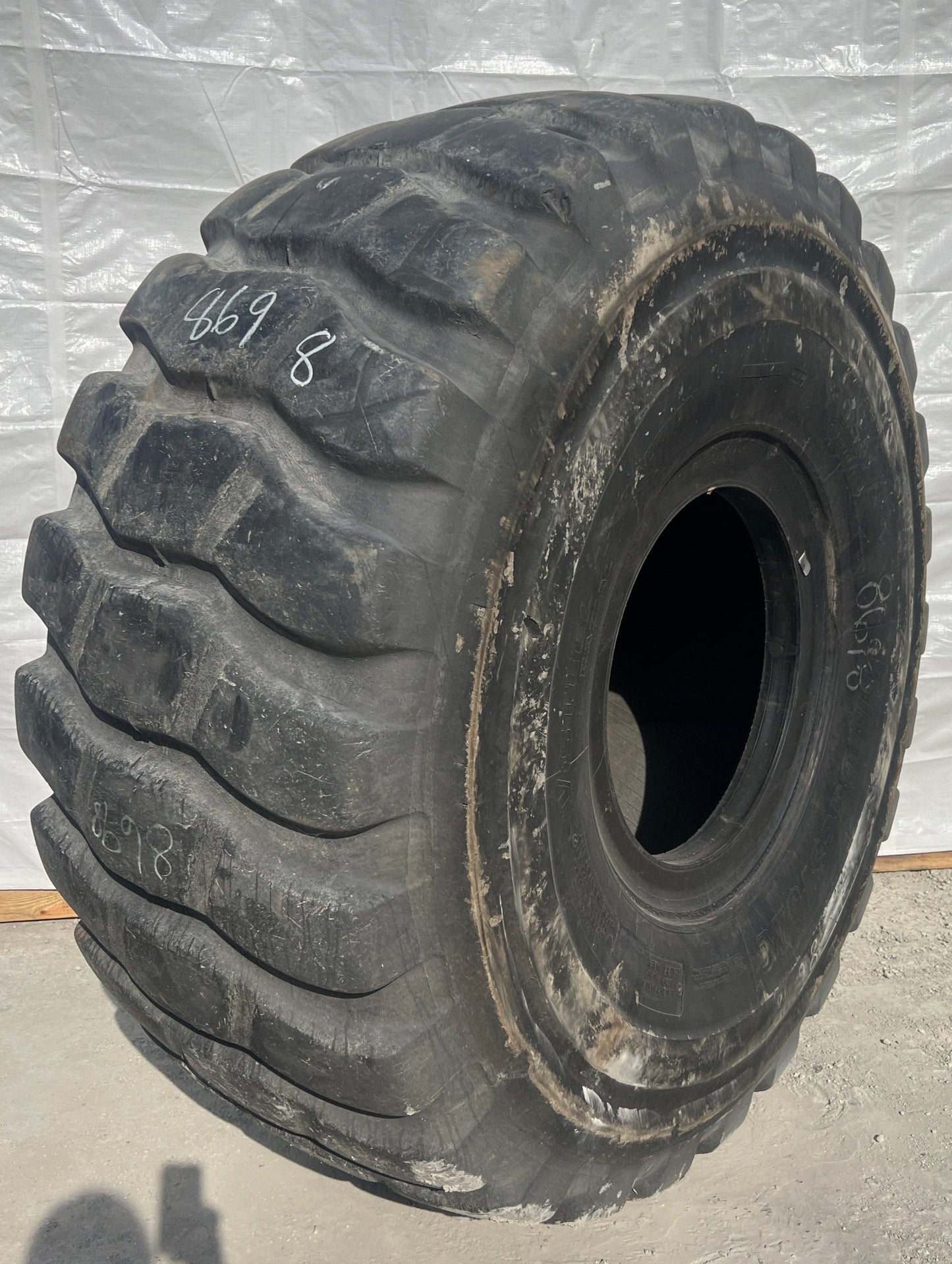 29.5R25 BRIDGESTONE V-STEEL L-TRACTION (VLT)