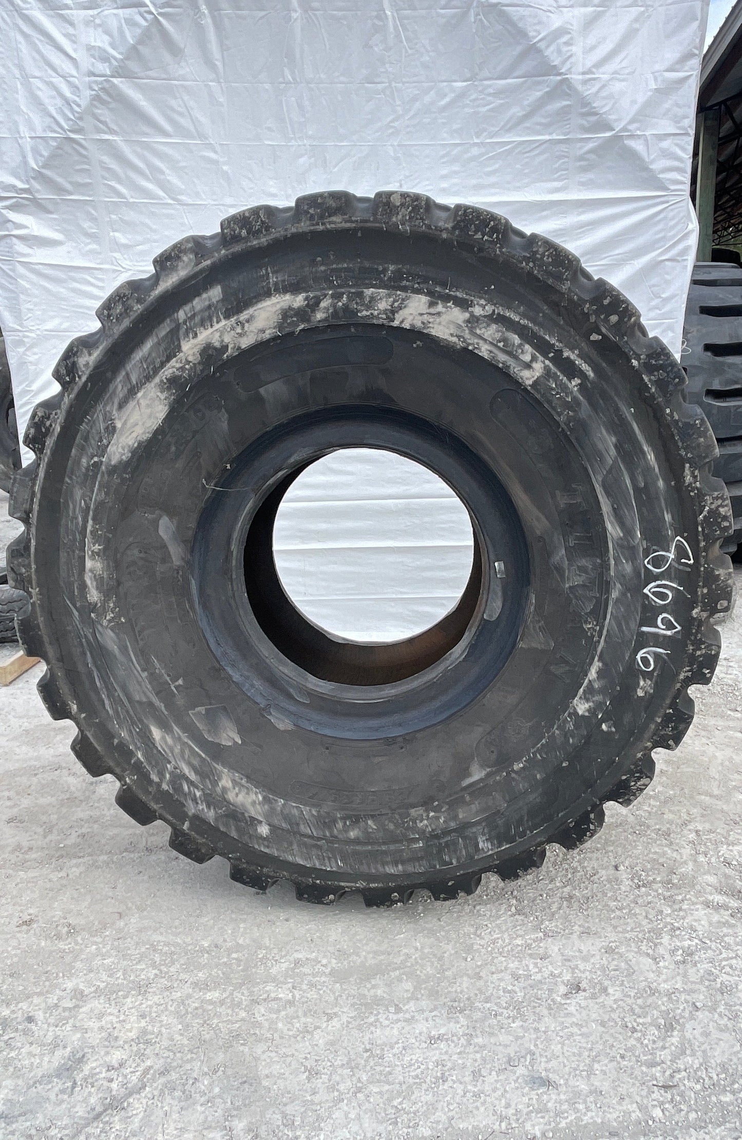 29.5R25 TITAN STL3