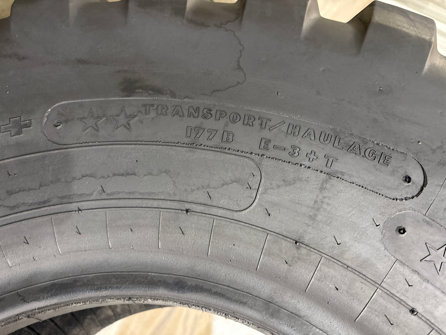 20.5R25 GOODYEAR RL2+ #5565