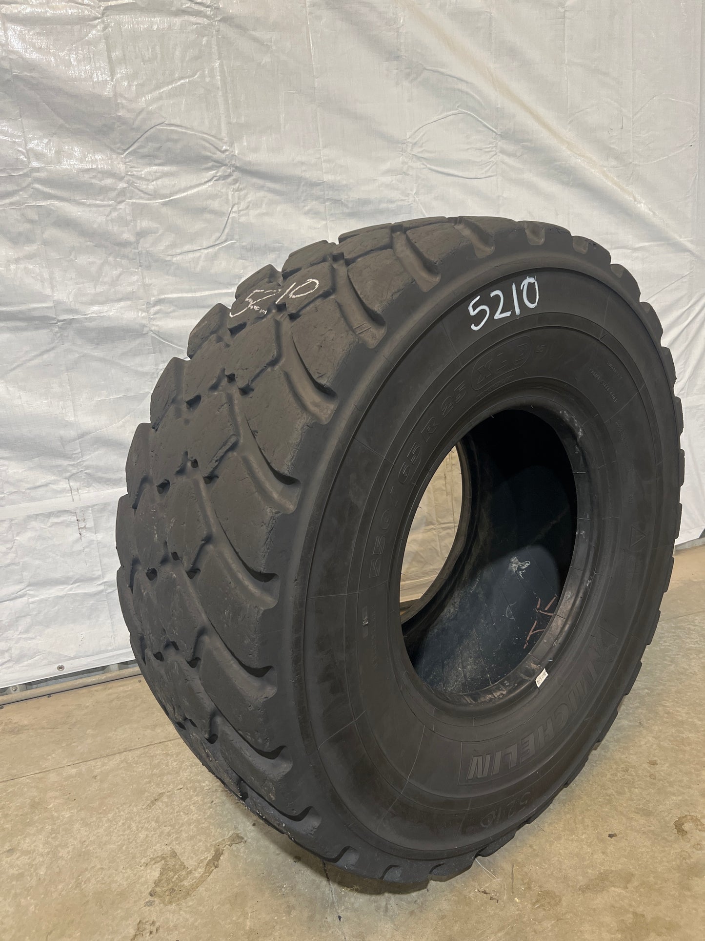 550/65R25 (20.5R25) MICHELIN XLD TL