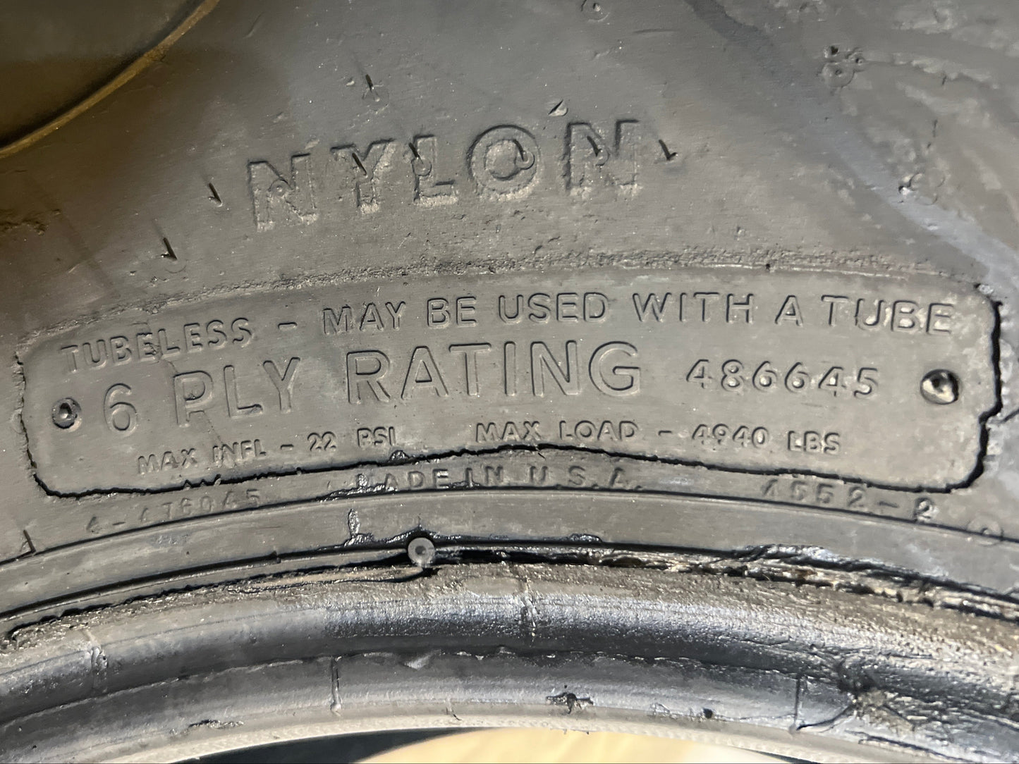 16.9-24 TITAN HI TRACTION LUG