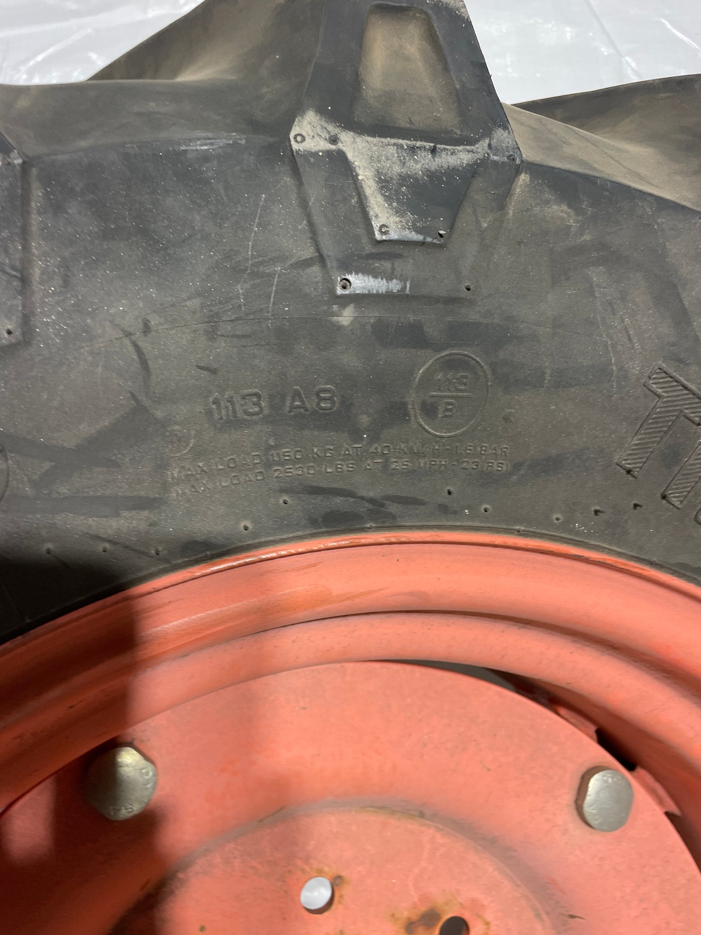 320/70R20 (12.4R20) TRELLEBORG TM700 #8604