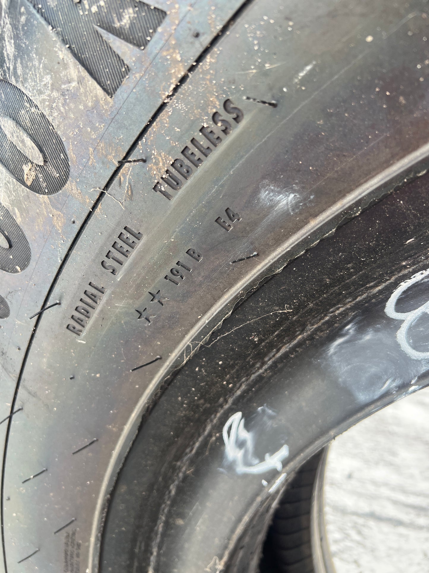 18.00R33 CONTINENTAL RDT MASTER #8000