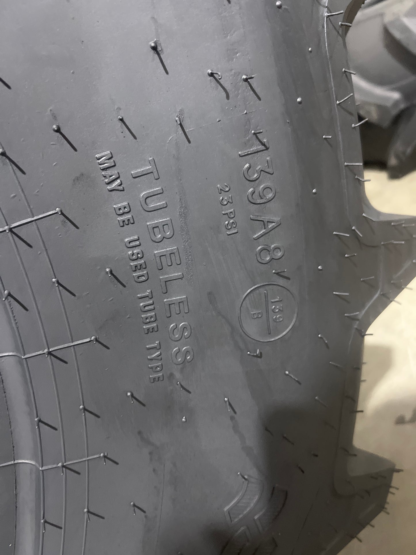 16.9R28 (420/85R28) ALLIANCE FARM PRO II #5353