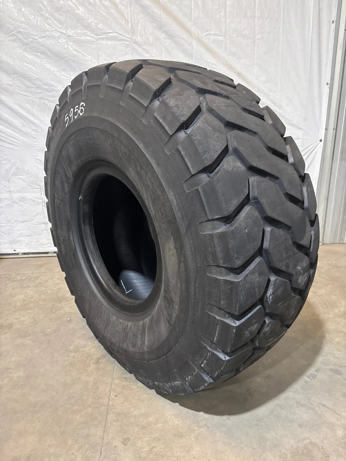 23.5R25 BRIDGESTONE V-STEEL J TRACTION #5956