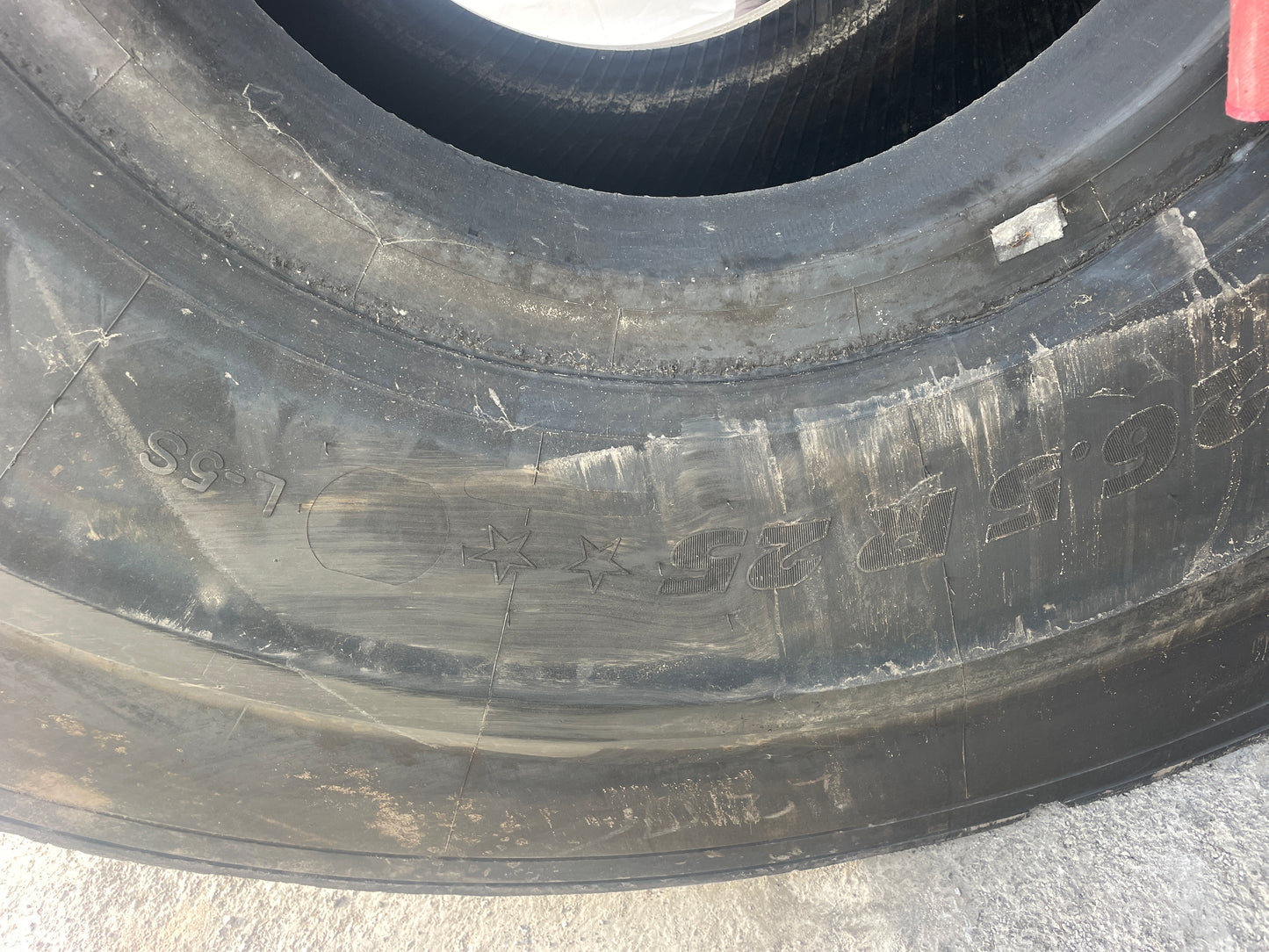 26.5R25 MICHELIN XSM D2+ SMOOTH #6375