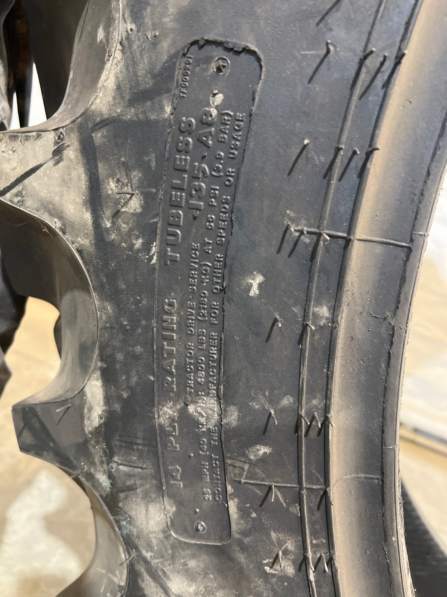 12.4-32 GOODYEAR DYNA TORQUE III #8436