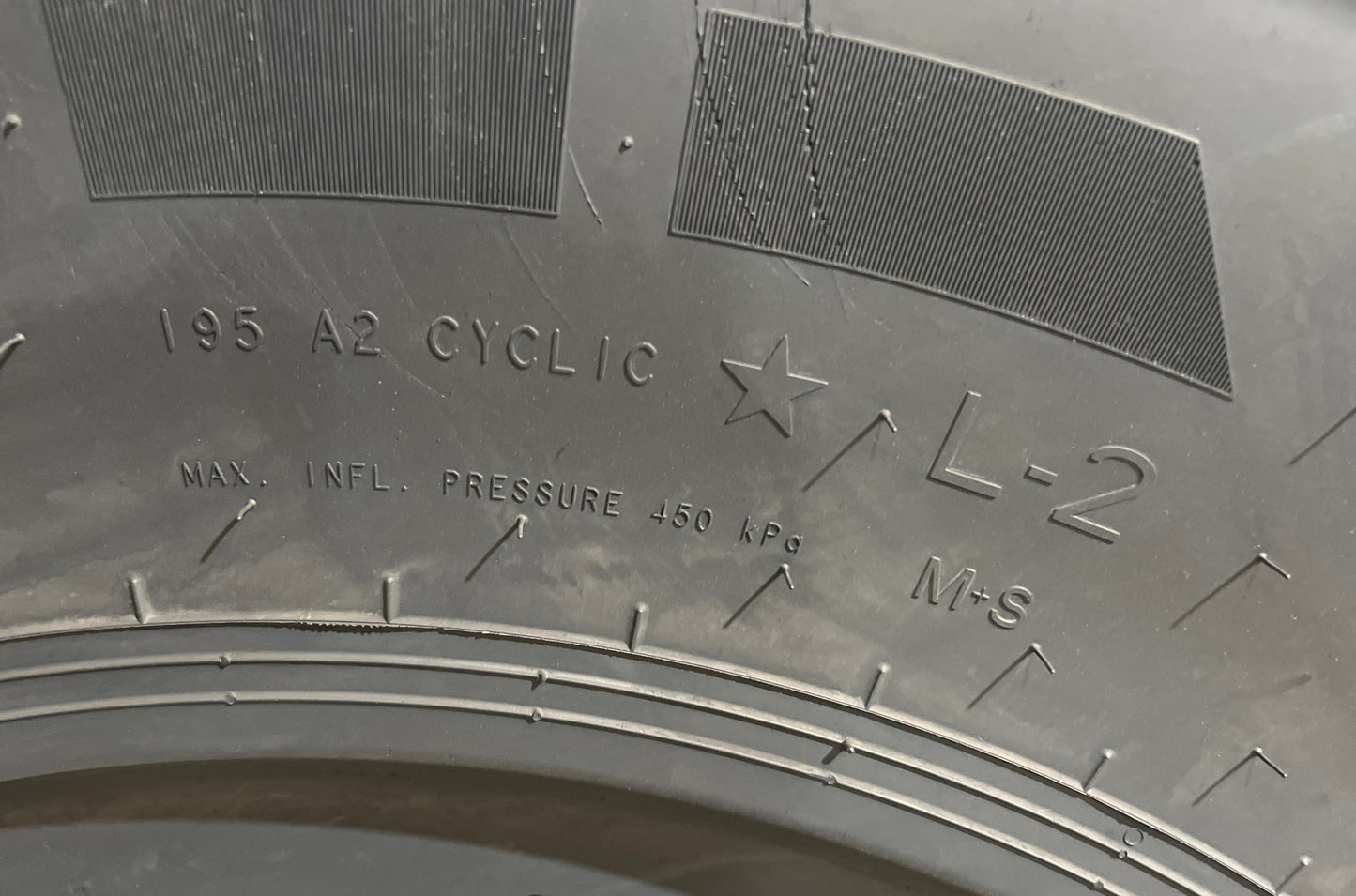 23.5R25 NOKIAN HAKKAPELIITTA LOADER #5064