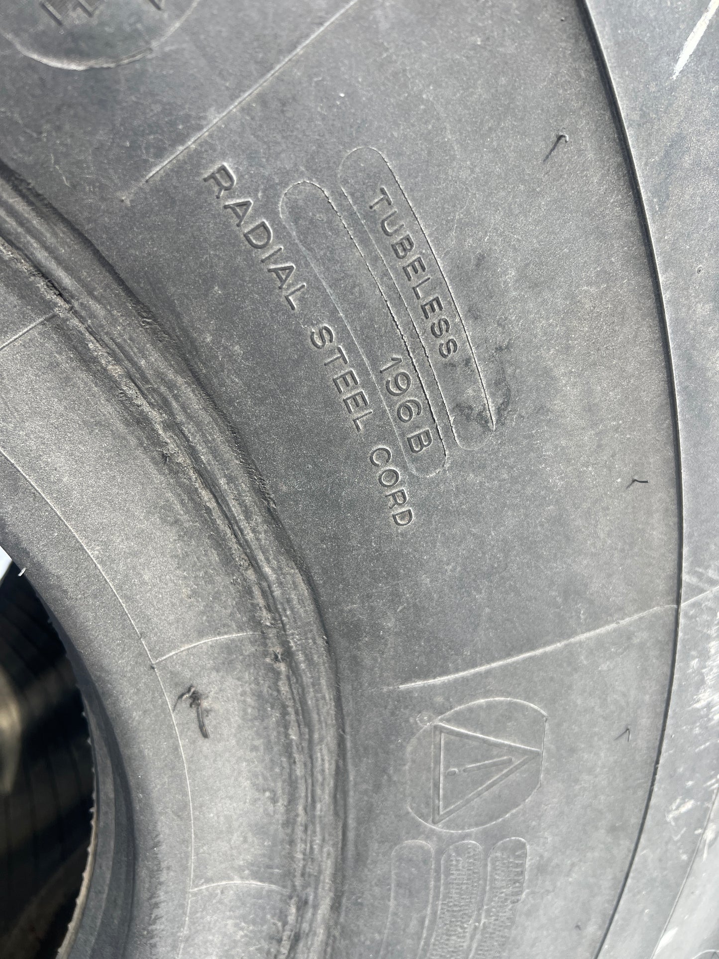 850/65R25 MICHELIN XAD 65 #5047