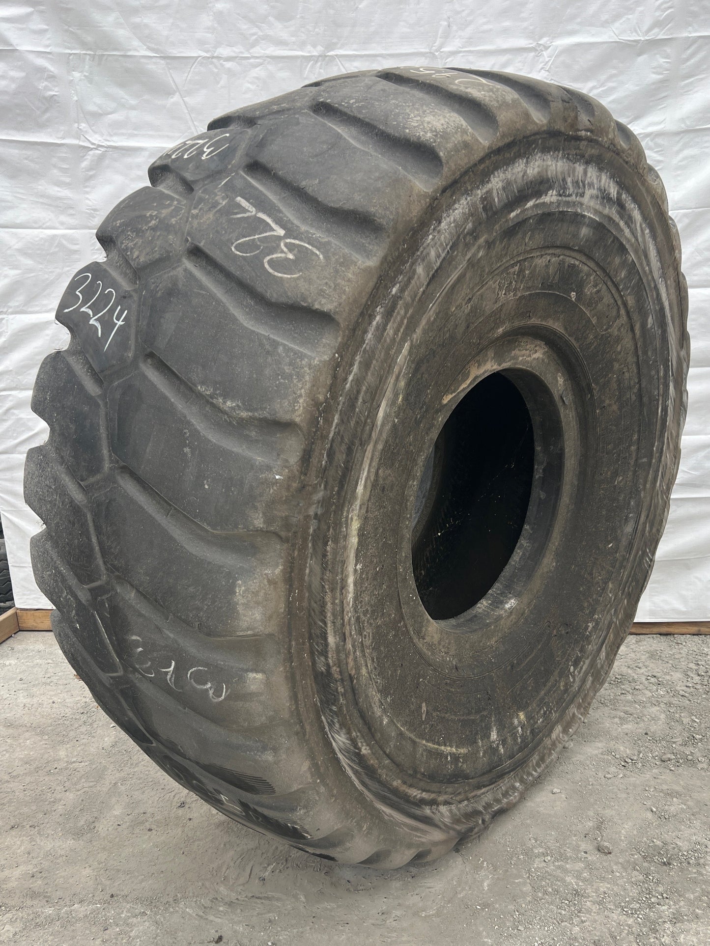 29.5R25 TITAN STL3