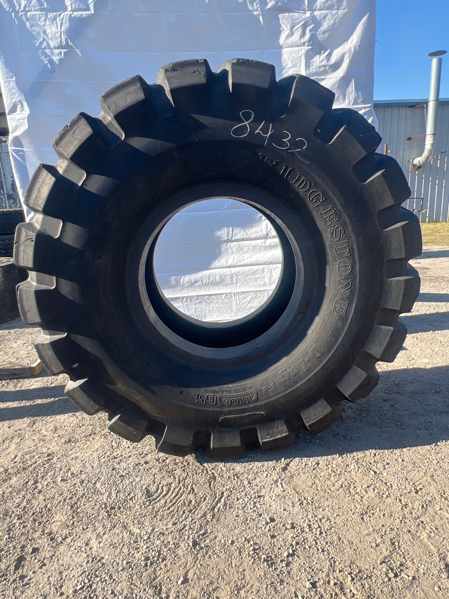 35/65R33 BRIDGESTONE V-STEEL D-LUG WIDE 65