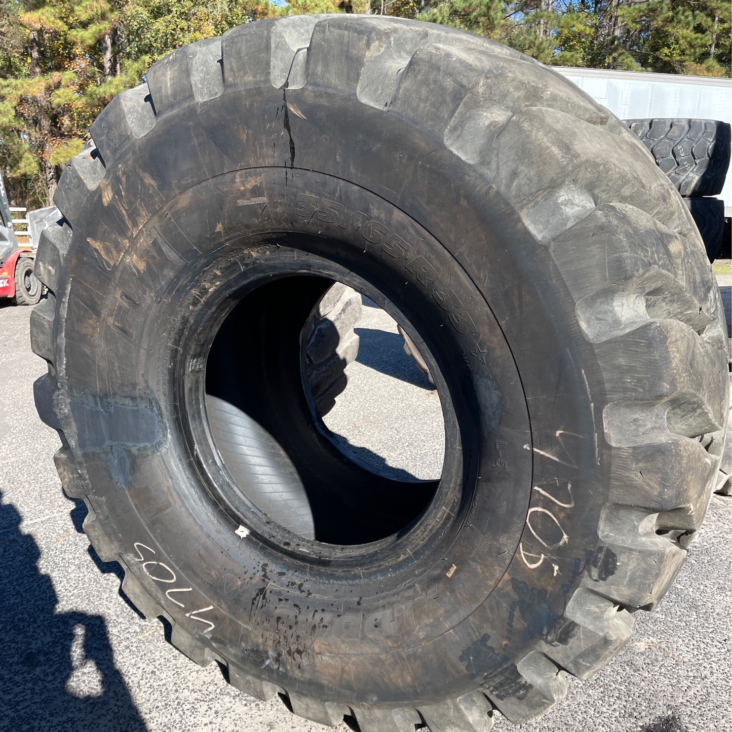 35/65R33 MICHELIN XLD D2 #4705