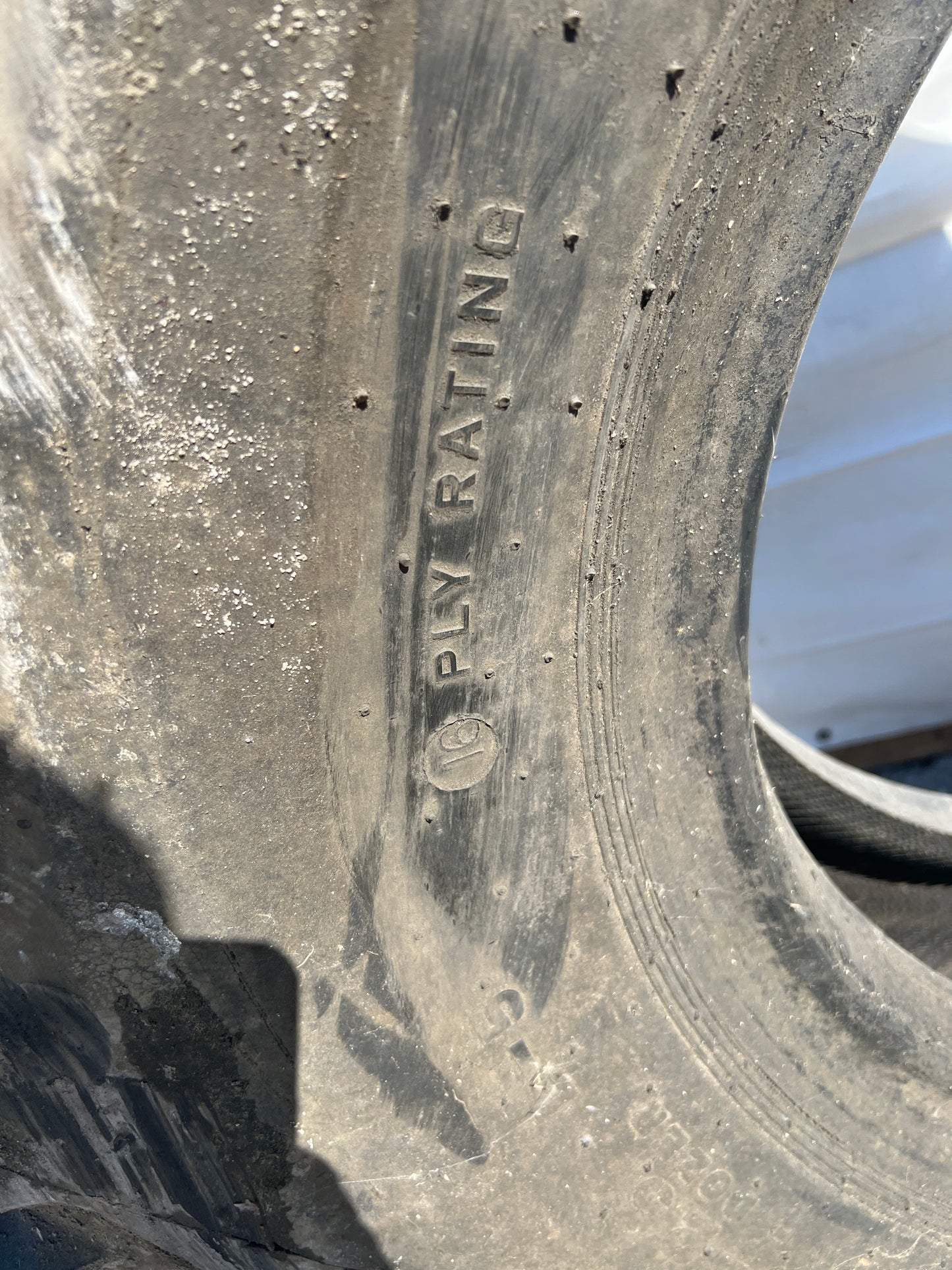 20.5-25 FIRESTONE SUPER DEEP TREAD L-4 #4730