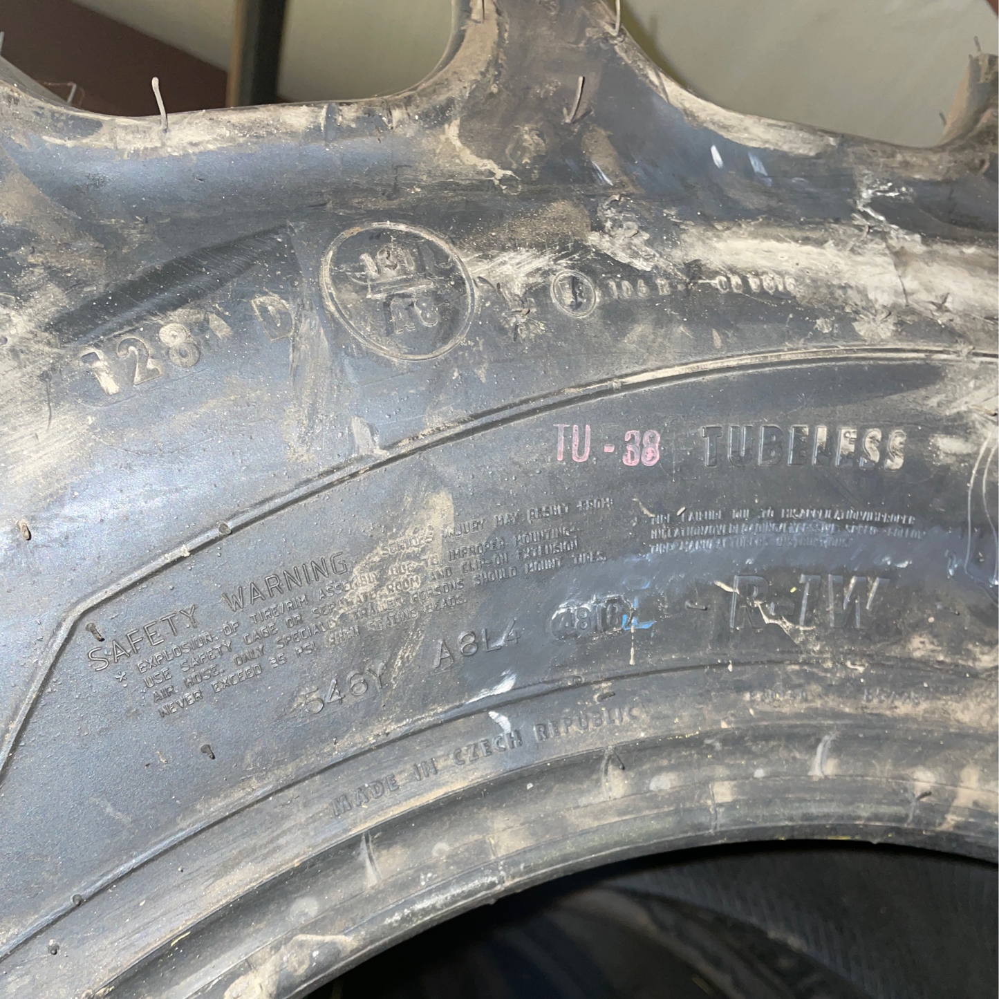 440/65D24 MITAS AC 65 #4118