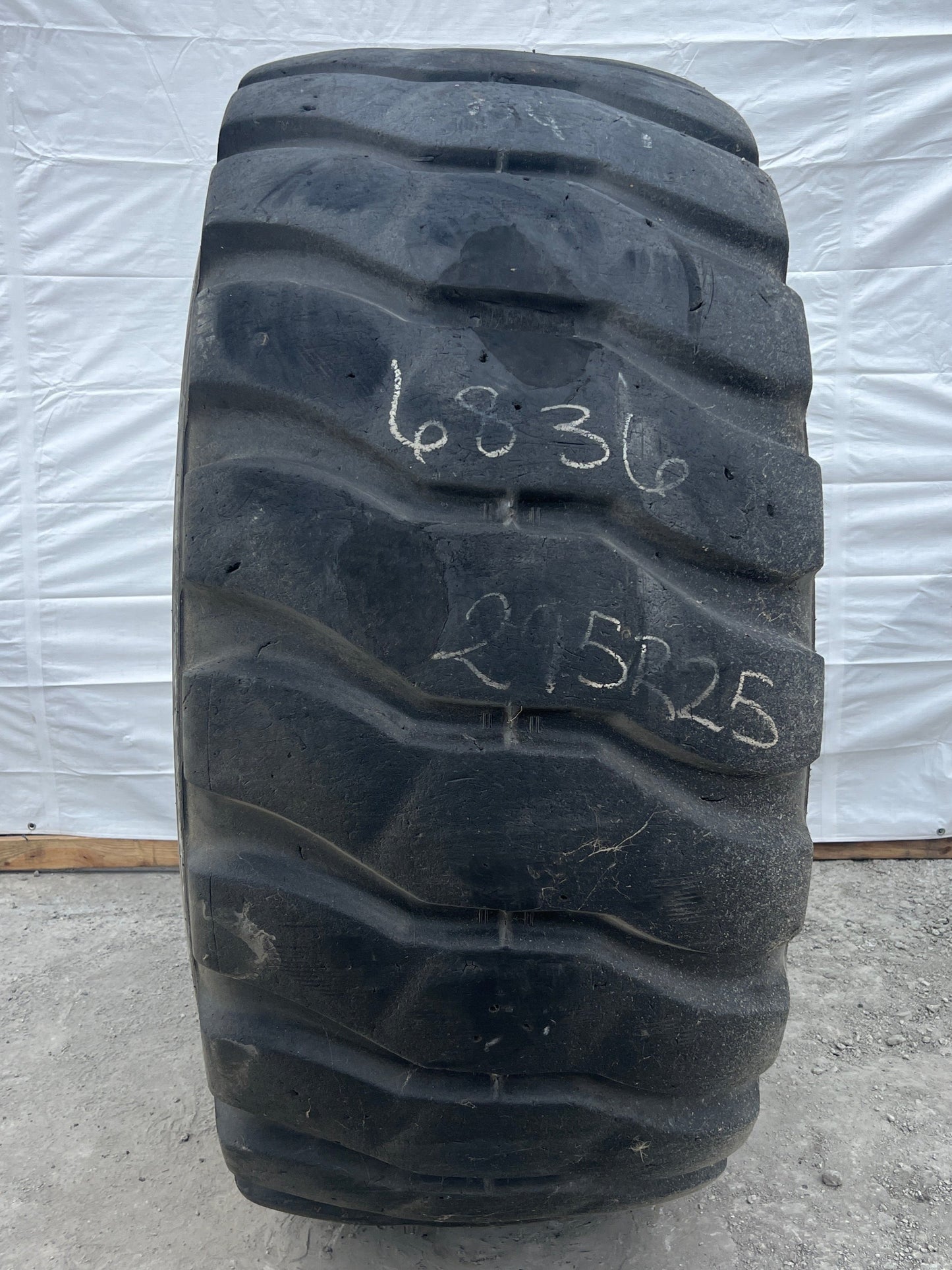 29.5R25 BRIDESTONE V-STEEL L-TRACTION (VLT)