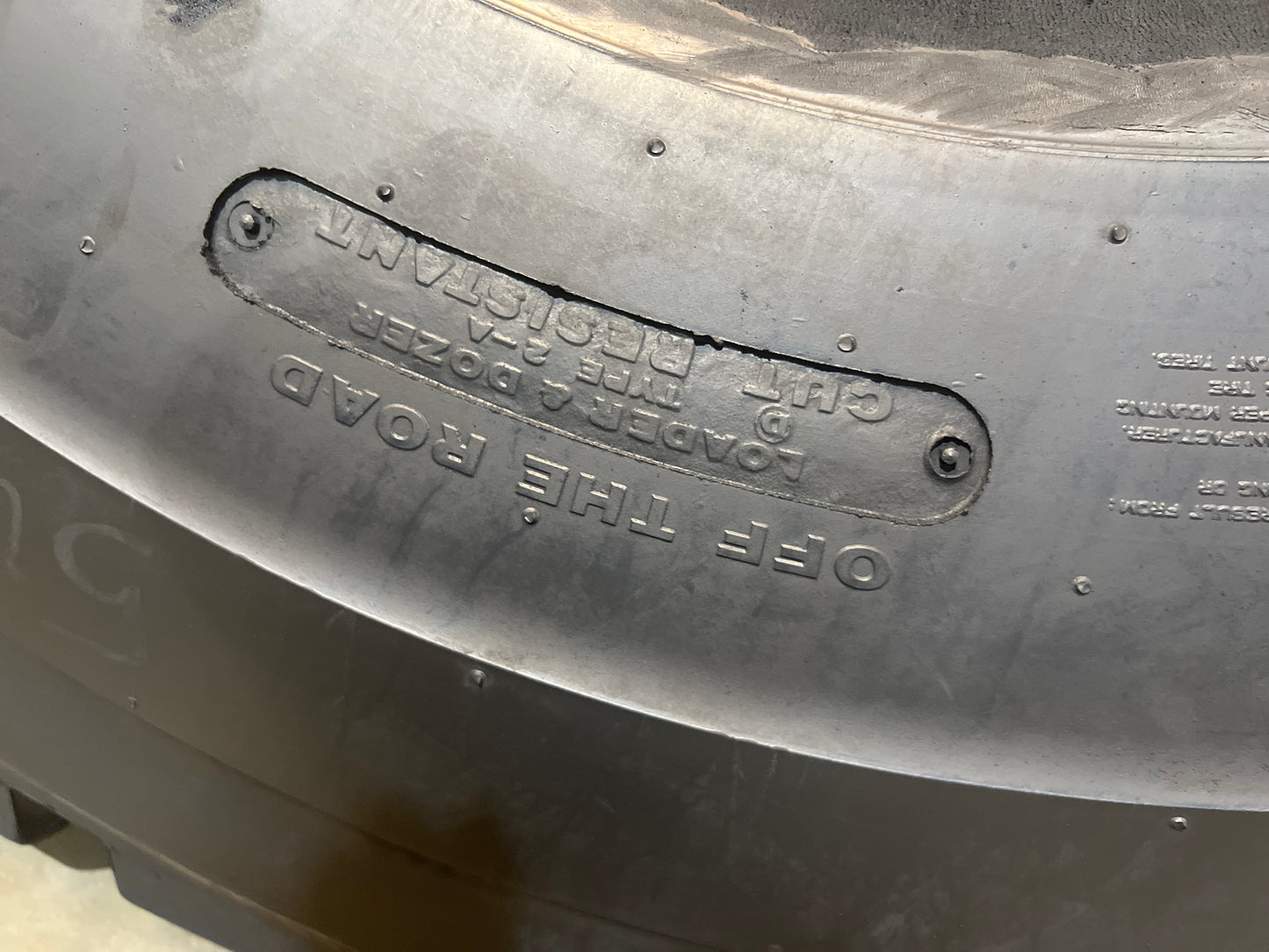 29.5R25 BRIDGESTONE VMT V-STEEL M TRACTION #5054
