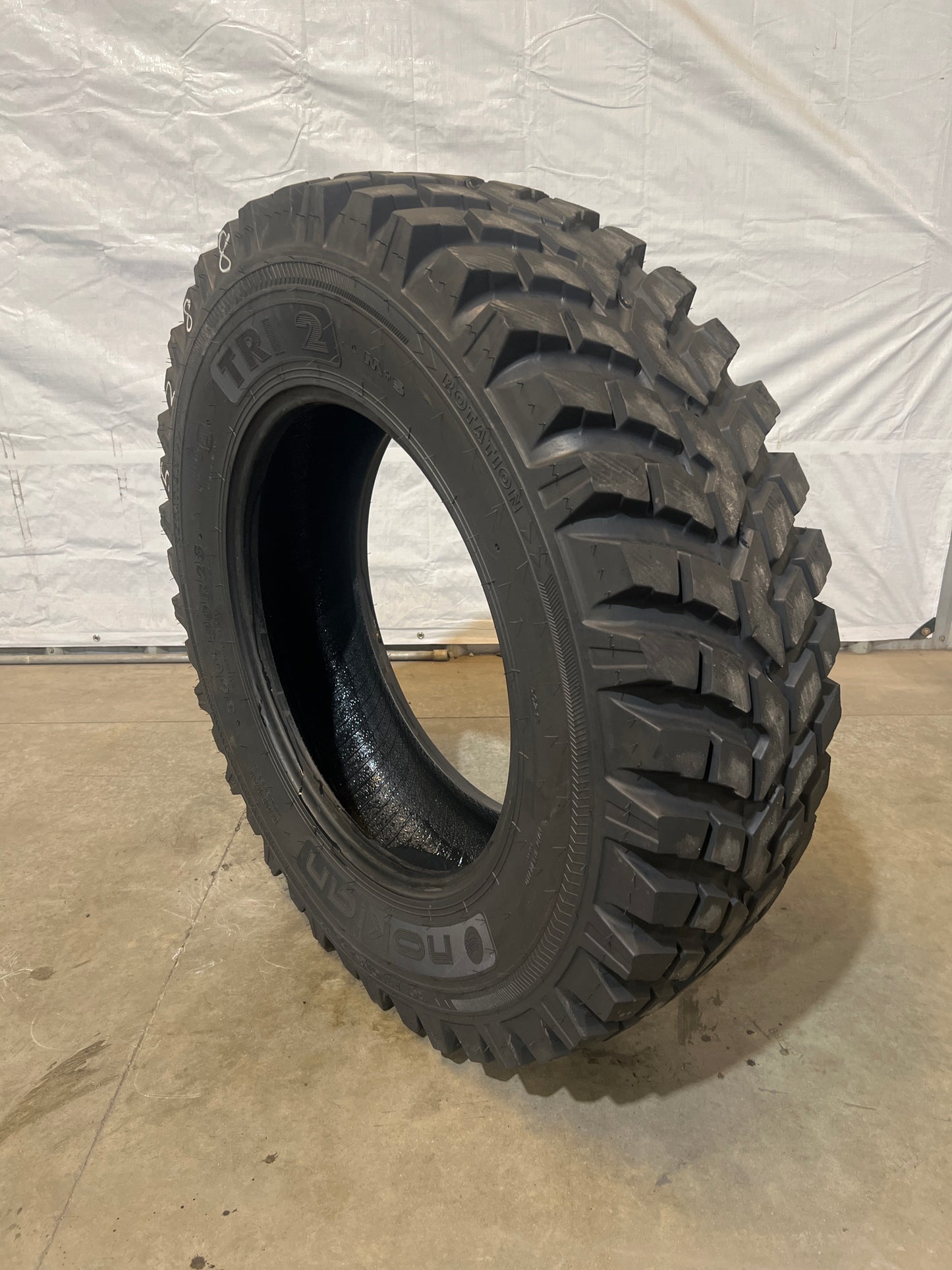 360/80R28 NOKIAN TRI 2 #5288