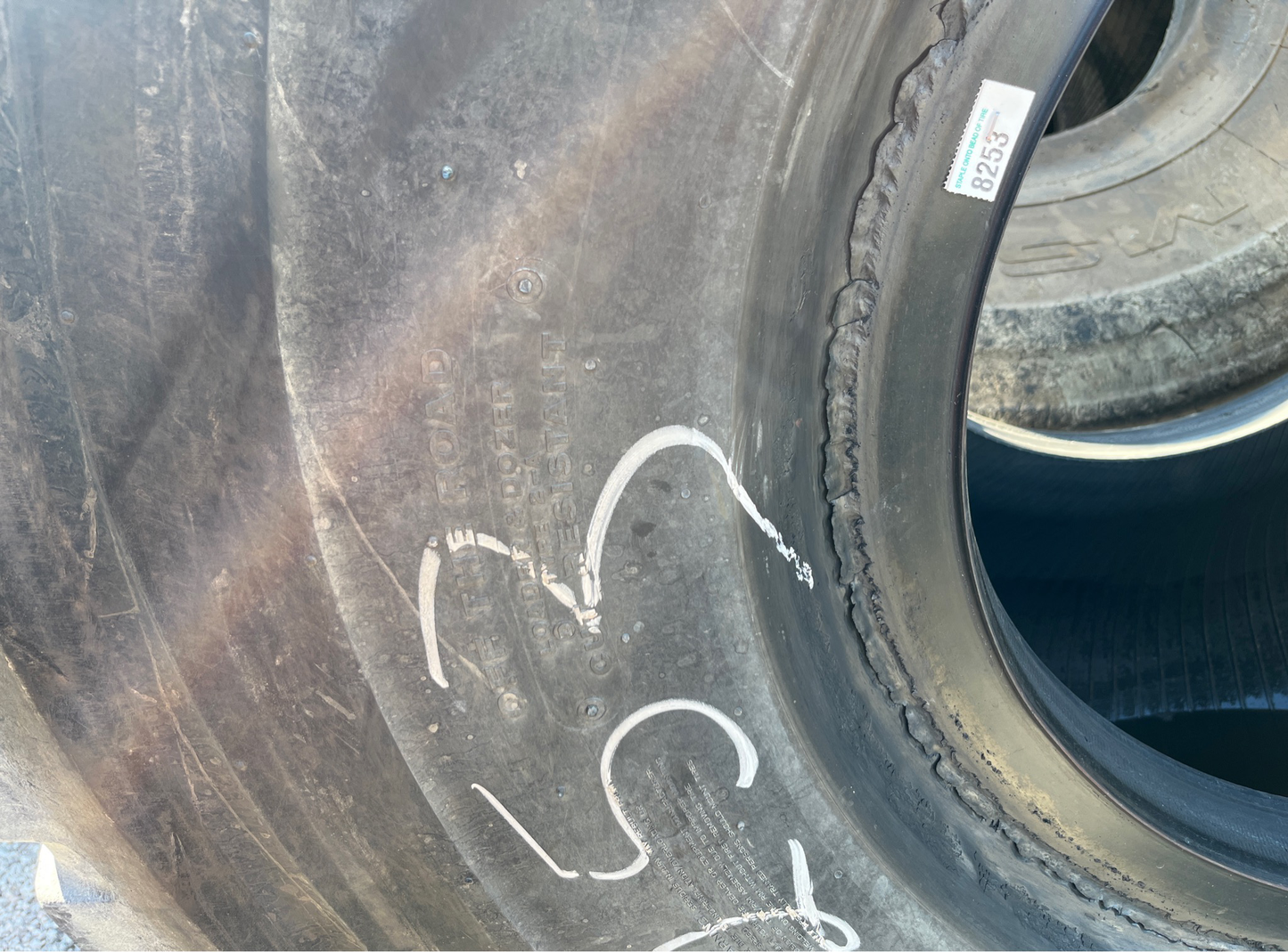 29.5R25 BRIDGESTONE V-STEEL M-TRACTION (VMT) #8253