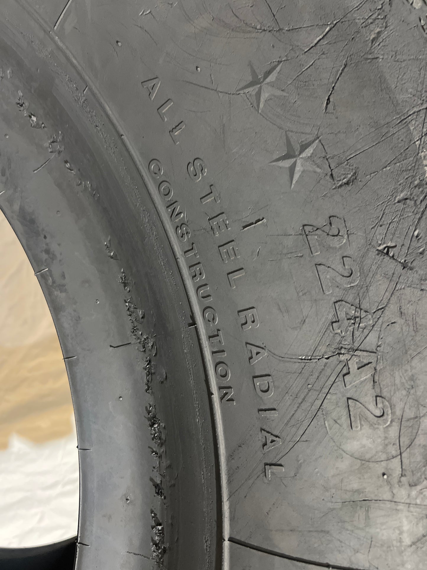 35/65R33 MAXAM MS501