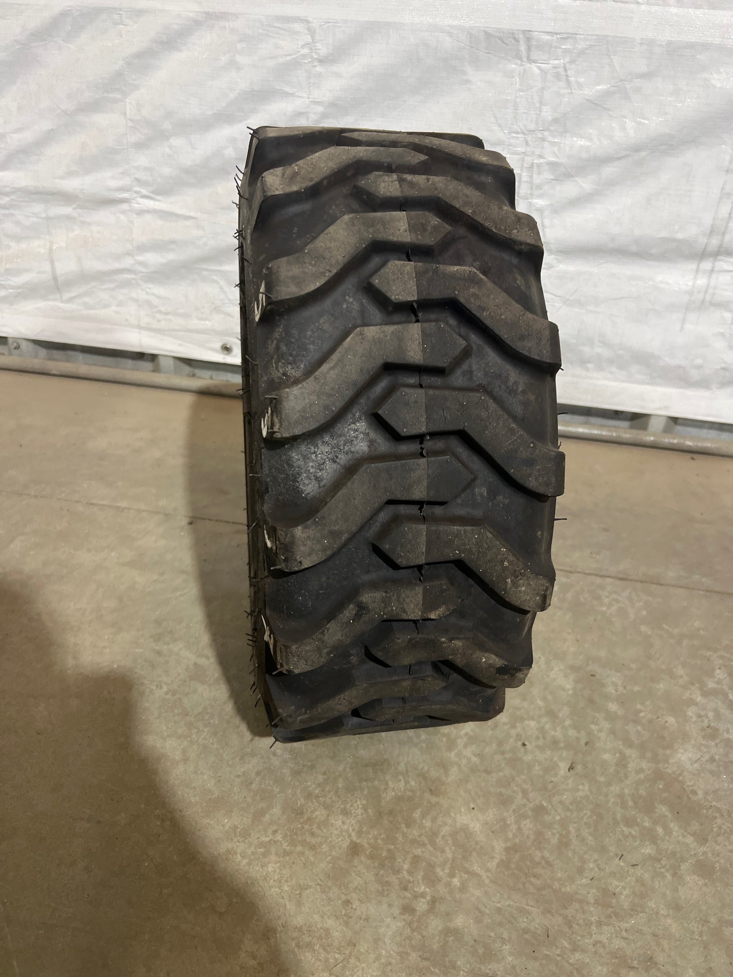 23X8.50-12 CARLISLE TRAC CHIEF