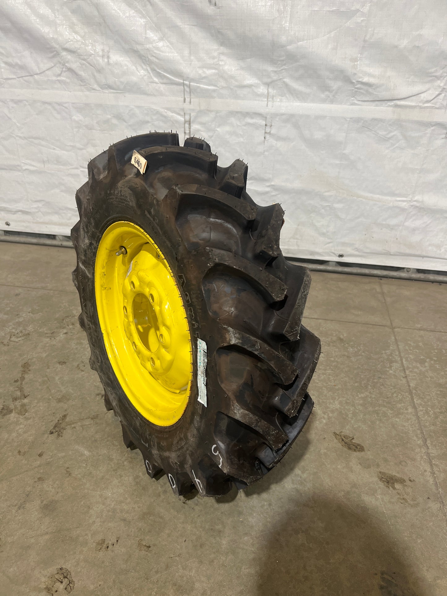 180/95-14 GALAXY AGRI TRACT II #5400