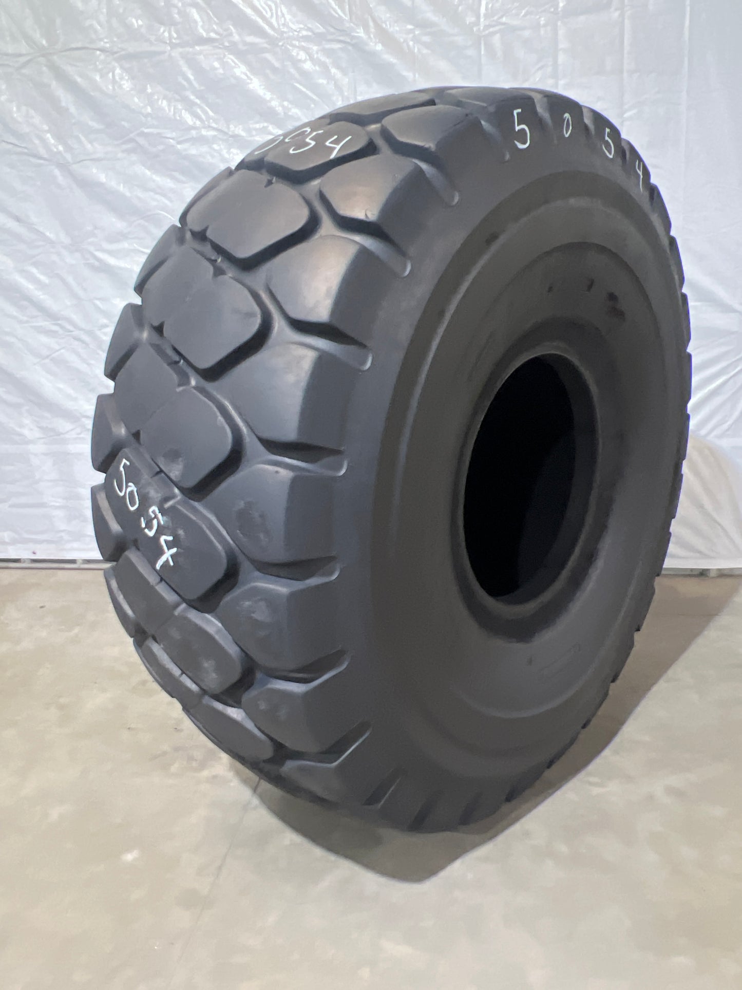 29.5R25 BRIDGESTONE VMT V-STEEL M TRACTION #5054