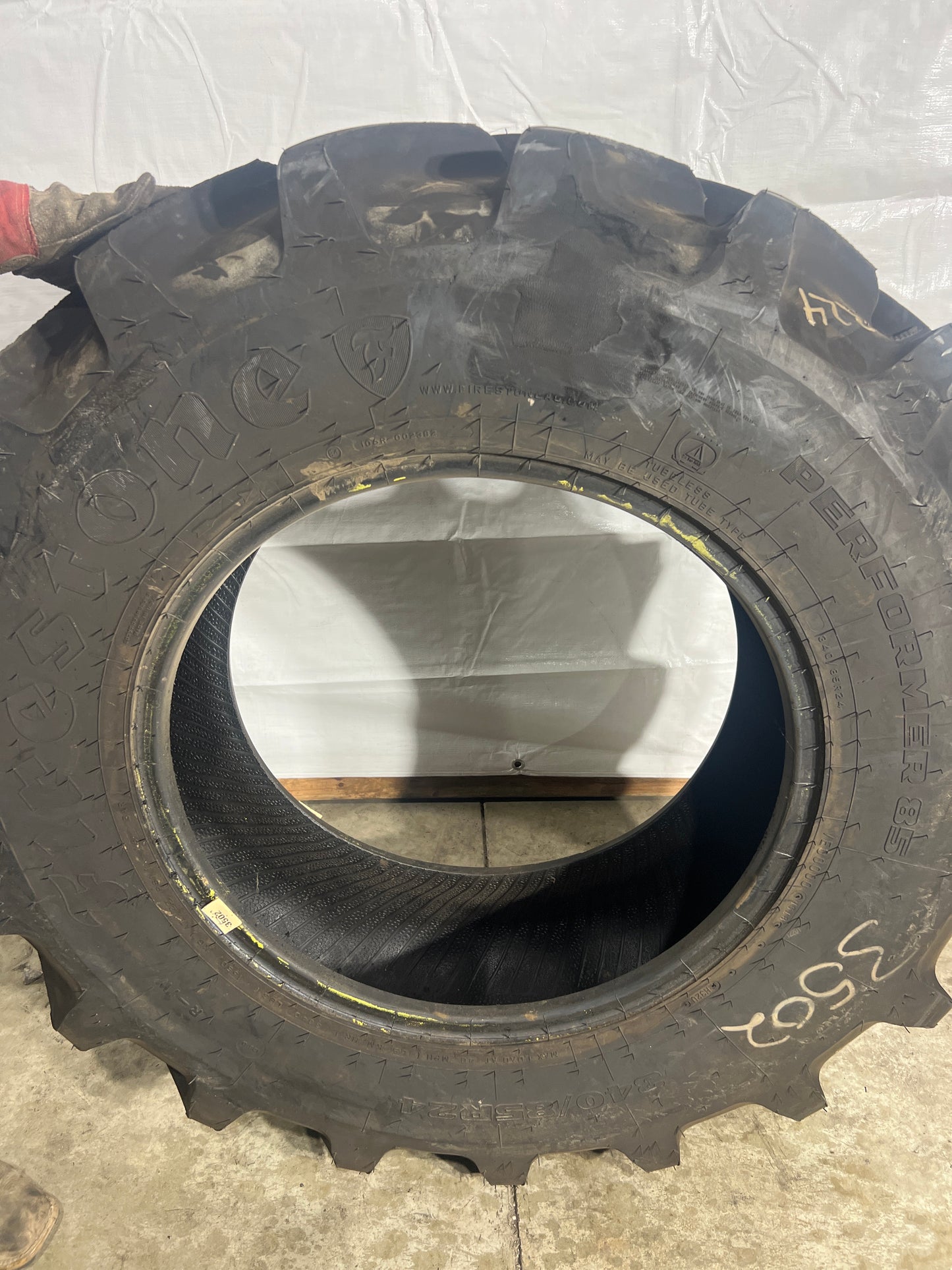 340/85R24 FIRESTONE PERFORMER 85 #3502