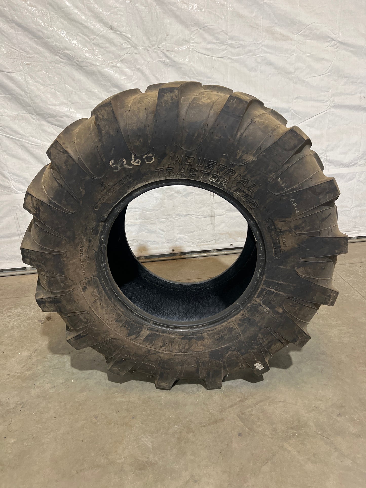 18.4-24 Titan INDUSTRIAL TRACTOR LUG TL #5260