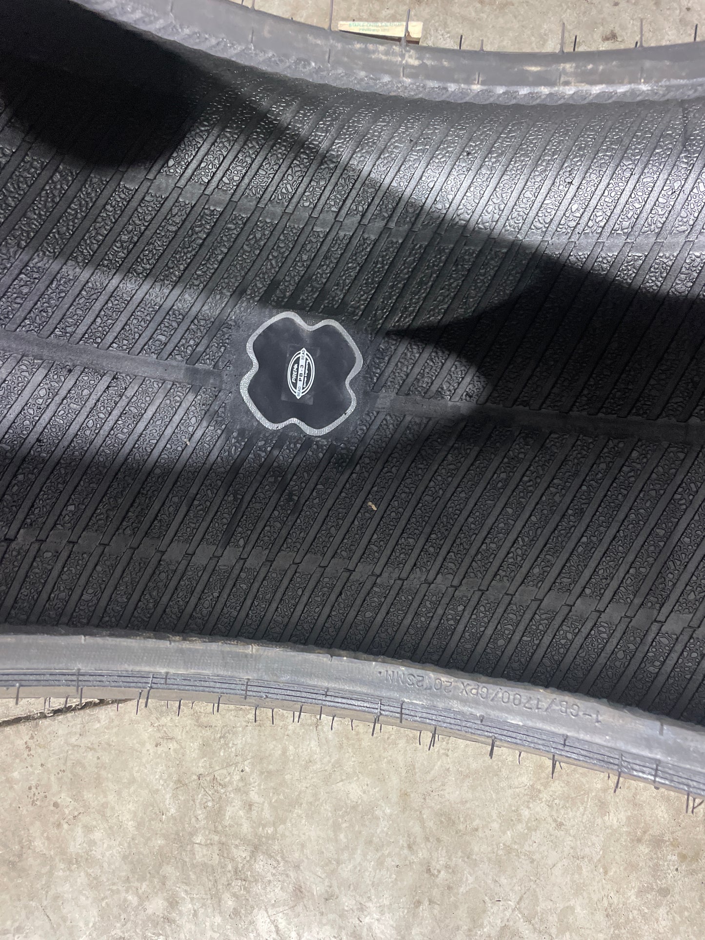 43X16.00-20 GALAXY THE MARTHONER #8110