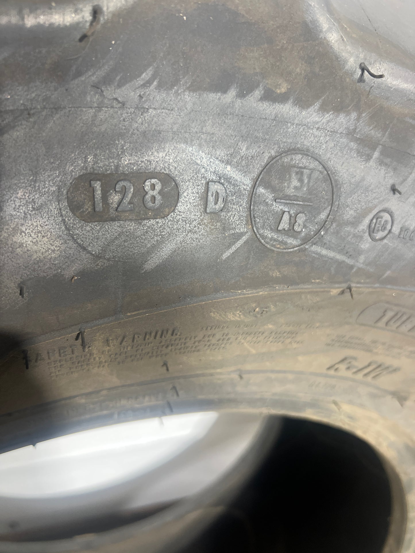 440/65R24 MITAS AC 65