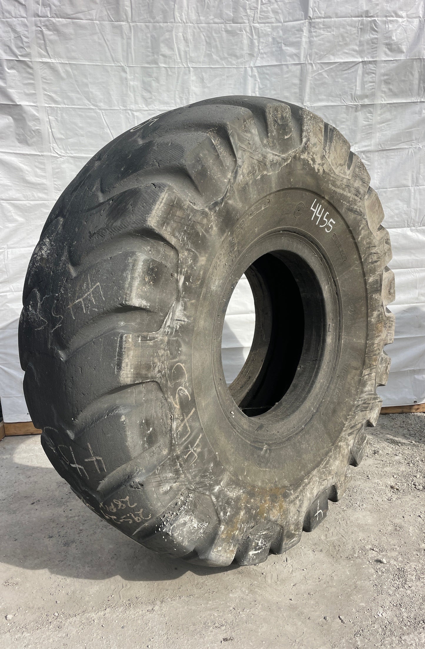 29.5-29 FIRESTONE SUPER ROCK GRIP