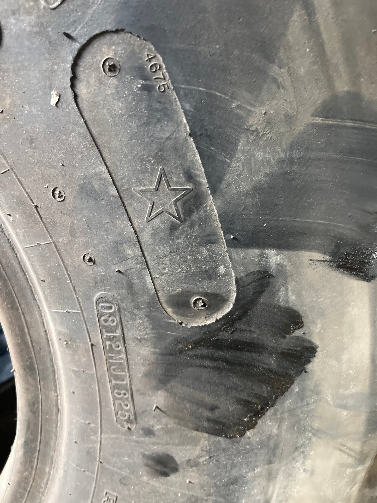 20.5R25 GOODYEAR GP-2B #4727