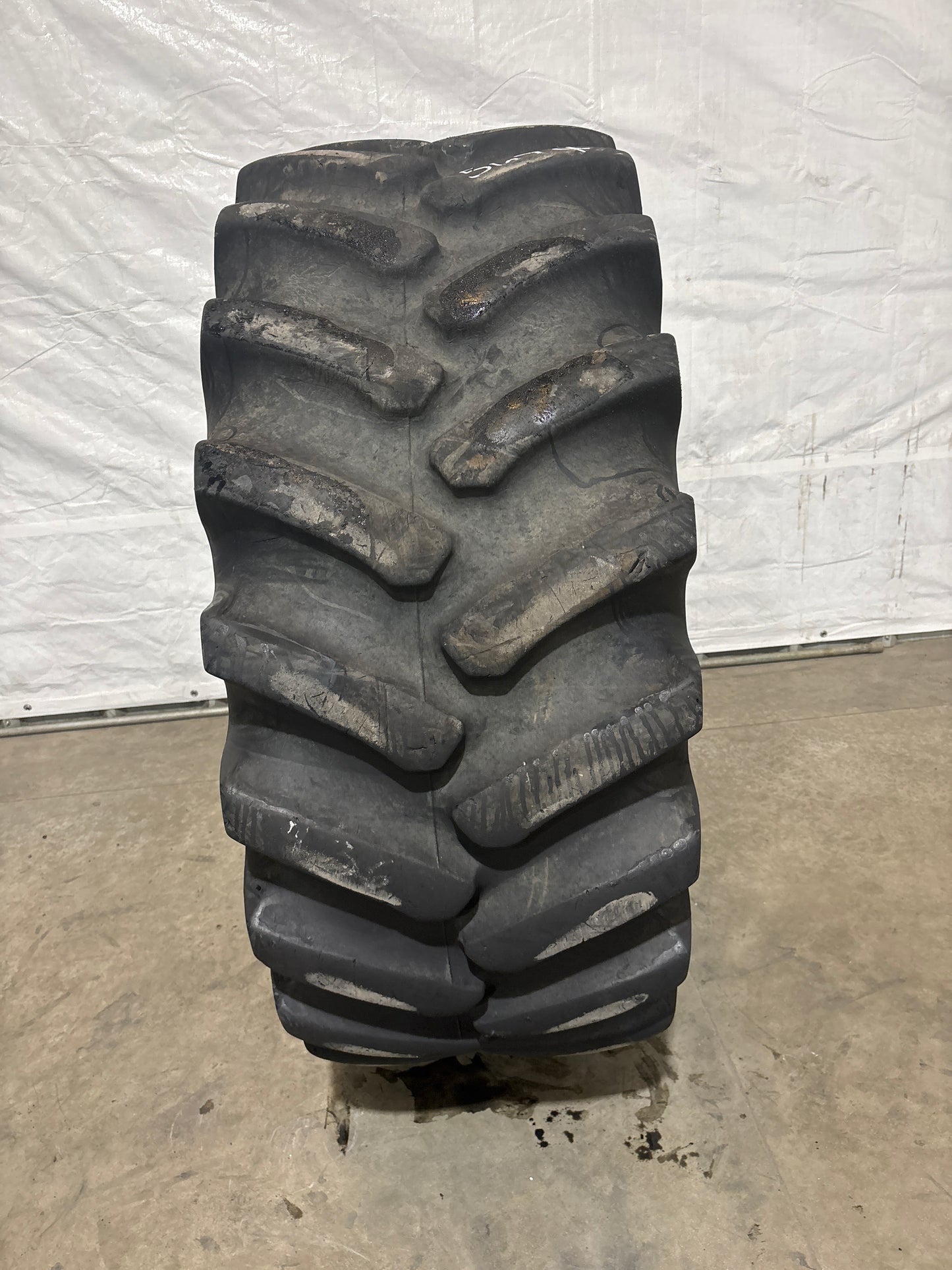 23.1-26 FIRESTONE SUPER ALL TRACTION 23° #5674