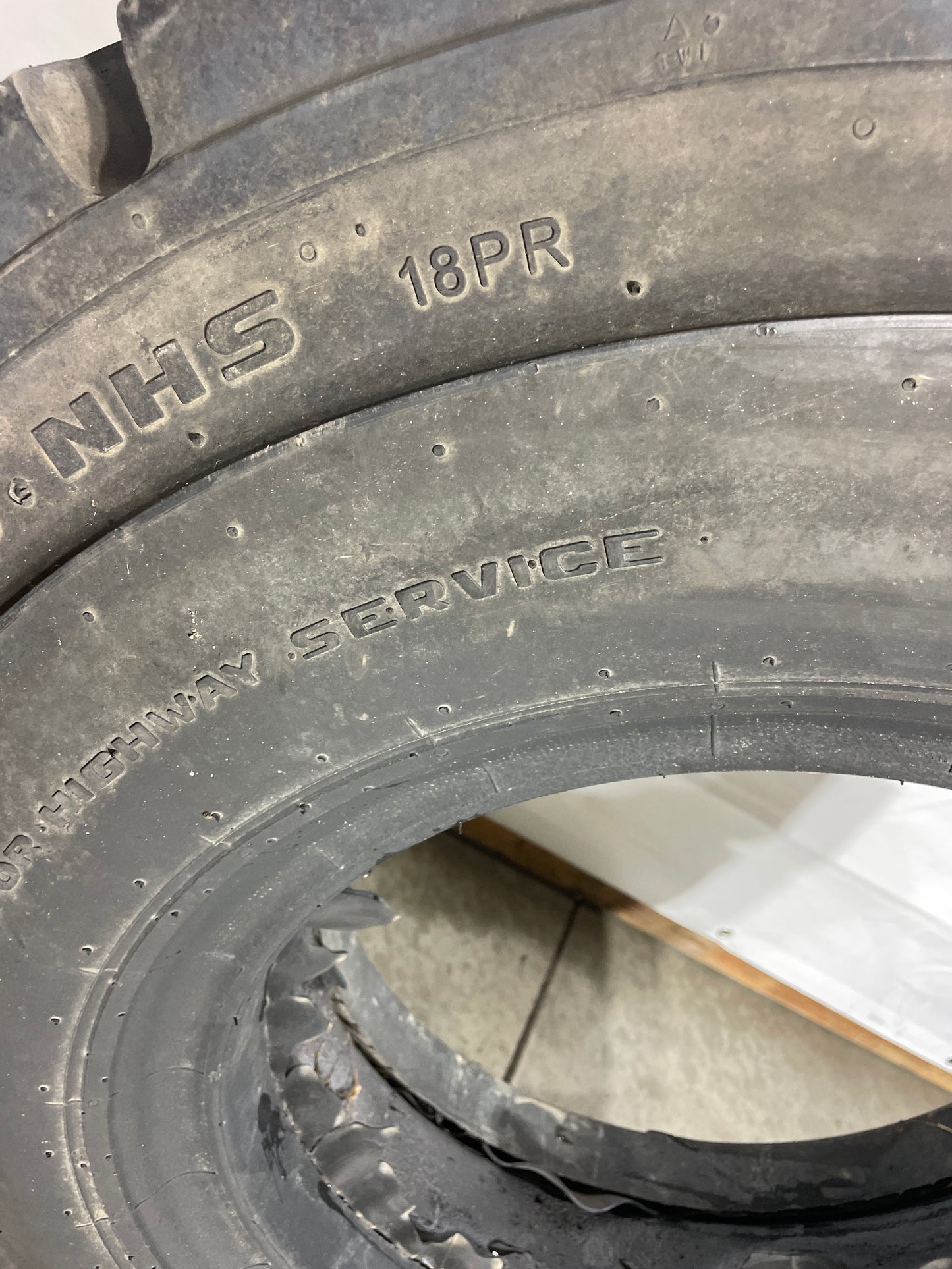 10.00-20 Supergrip Forklift #3999