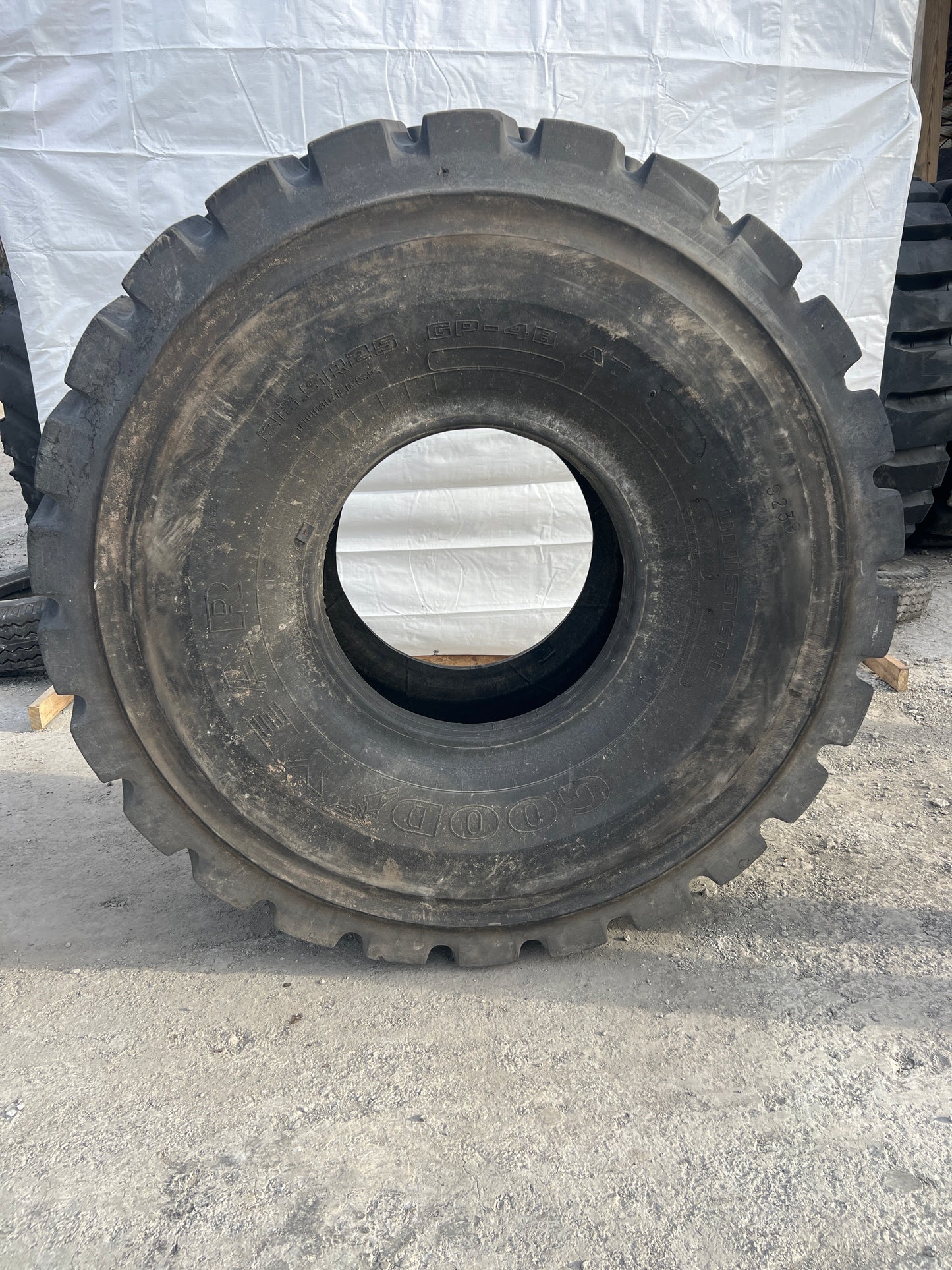 26.5R25 GOODYEAR GP 4B AT #6402