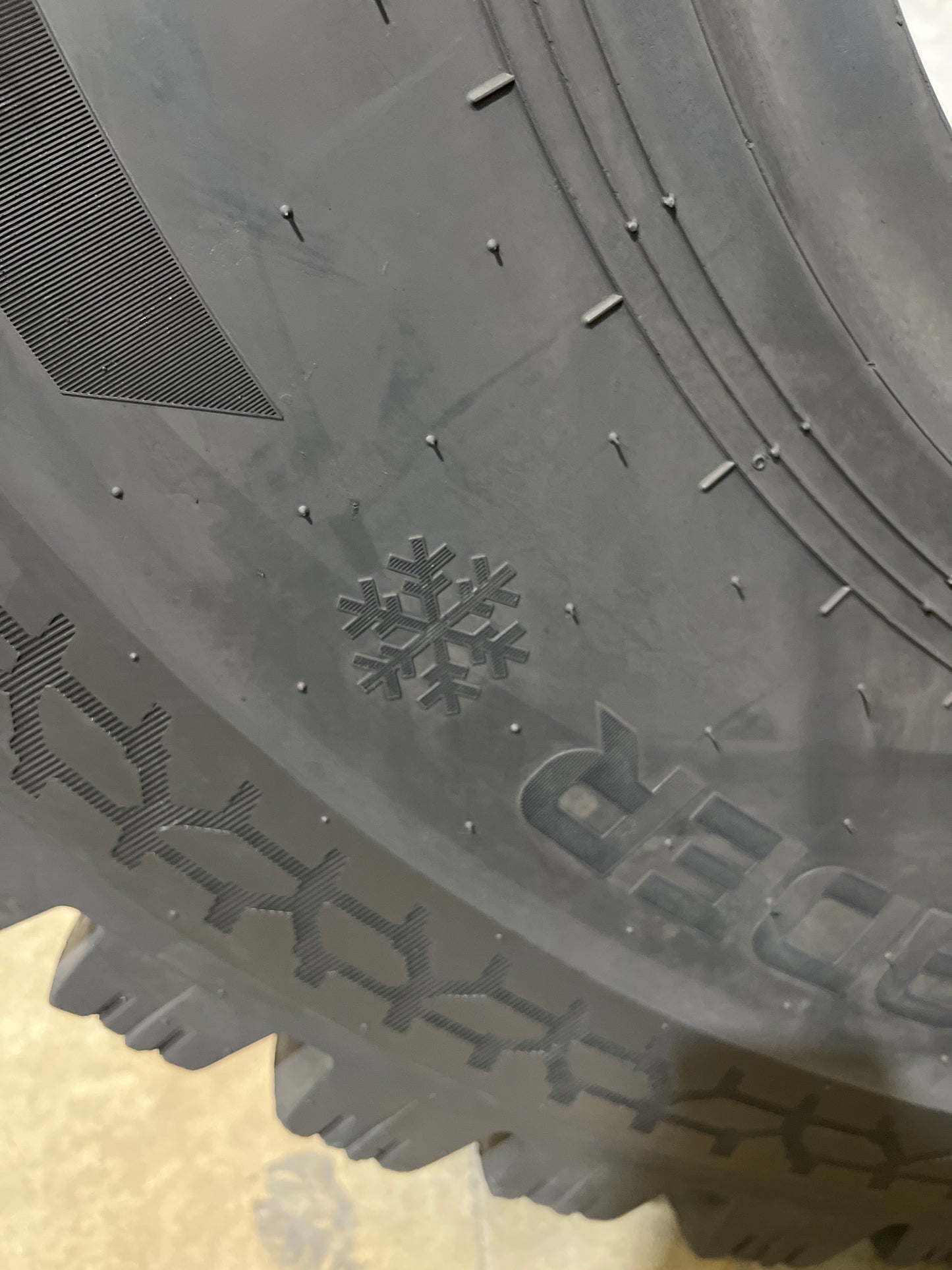20.5R25 NOKIAN HAKKAPELITTA LOADER #5229