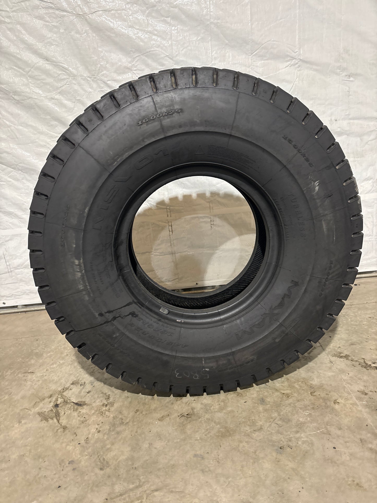 16.00R25 (445/95R25) MAXAM MS V01 #5803