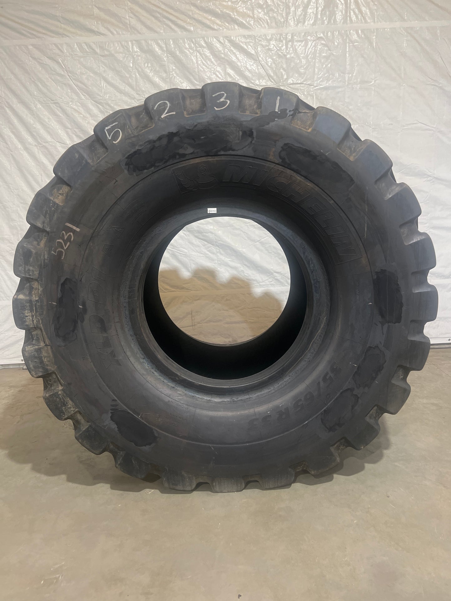 35/65R33 MICHELIN XLDD1 TL