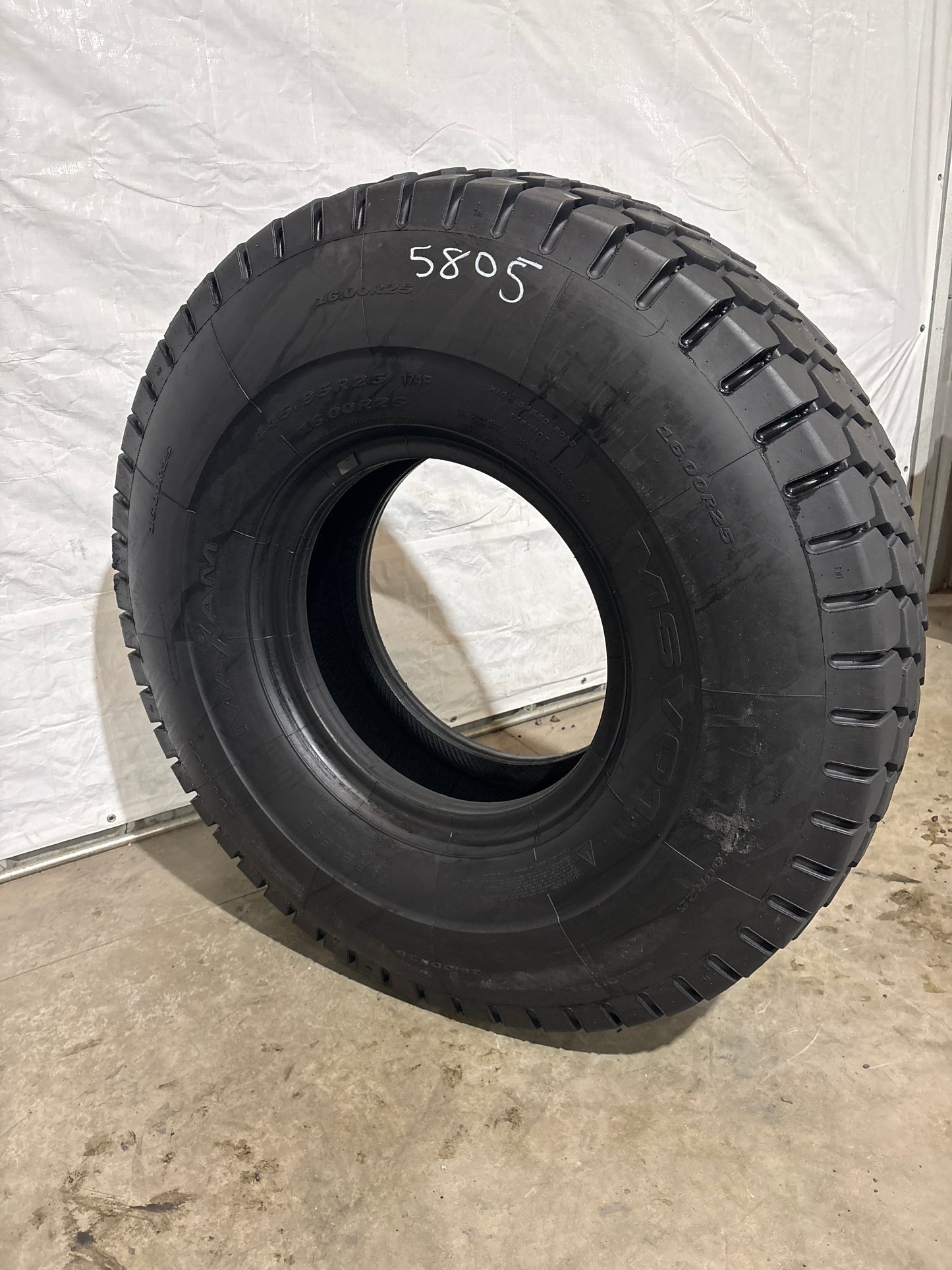 16.00R25 (445/95R25) MAXAM MS V01 #5805