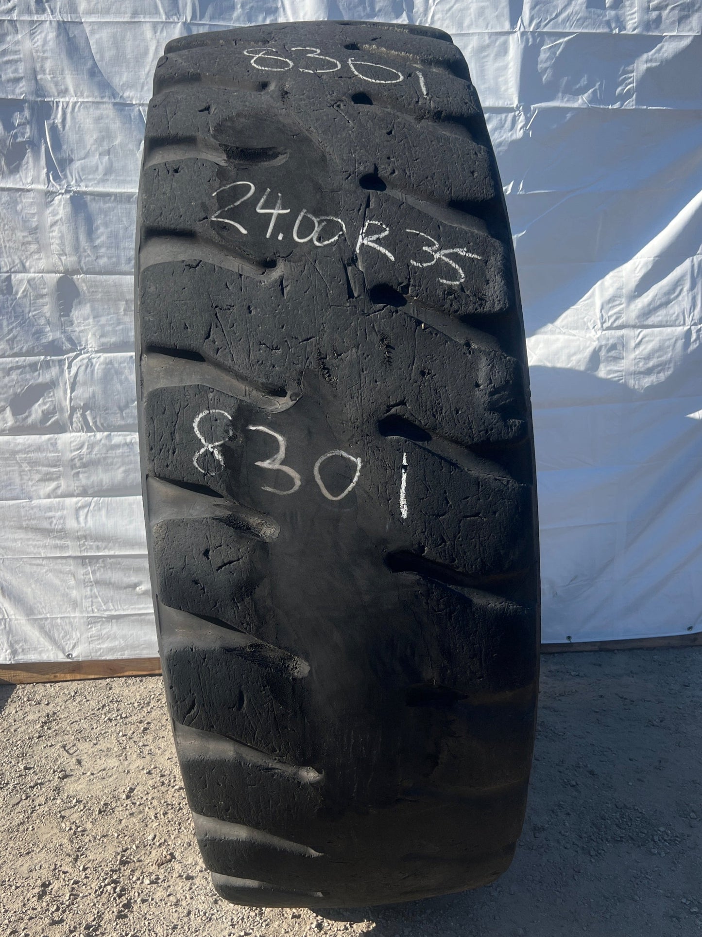 24.00R35 MICHELIN XTRA LOAD PROTECT E-4 #8301
