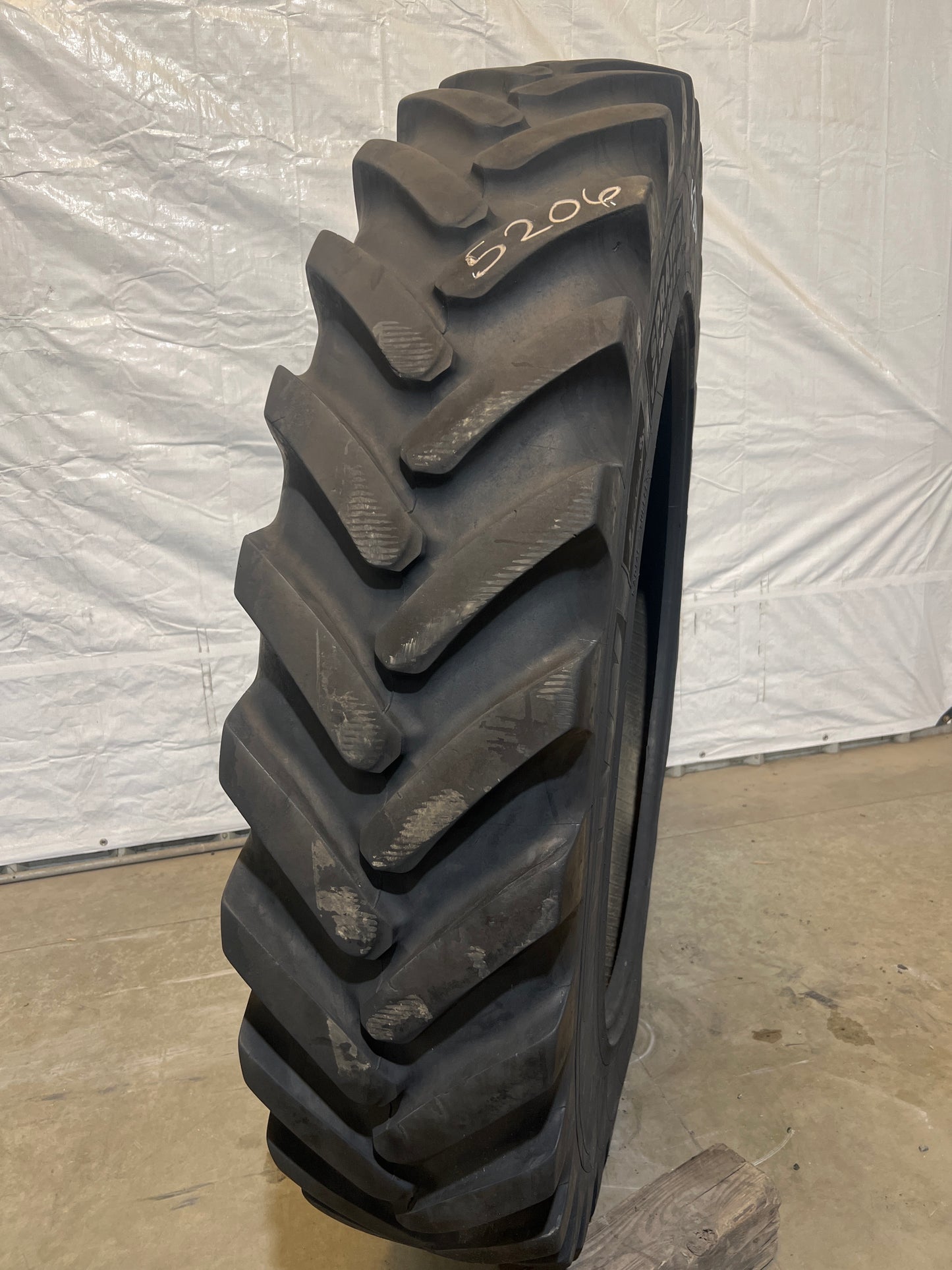VF380/90R46 MICHELIN SPRAYBIB