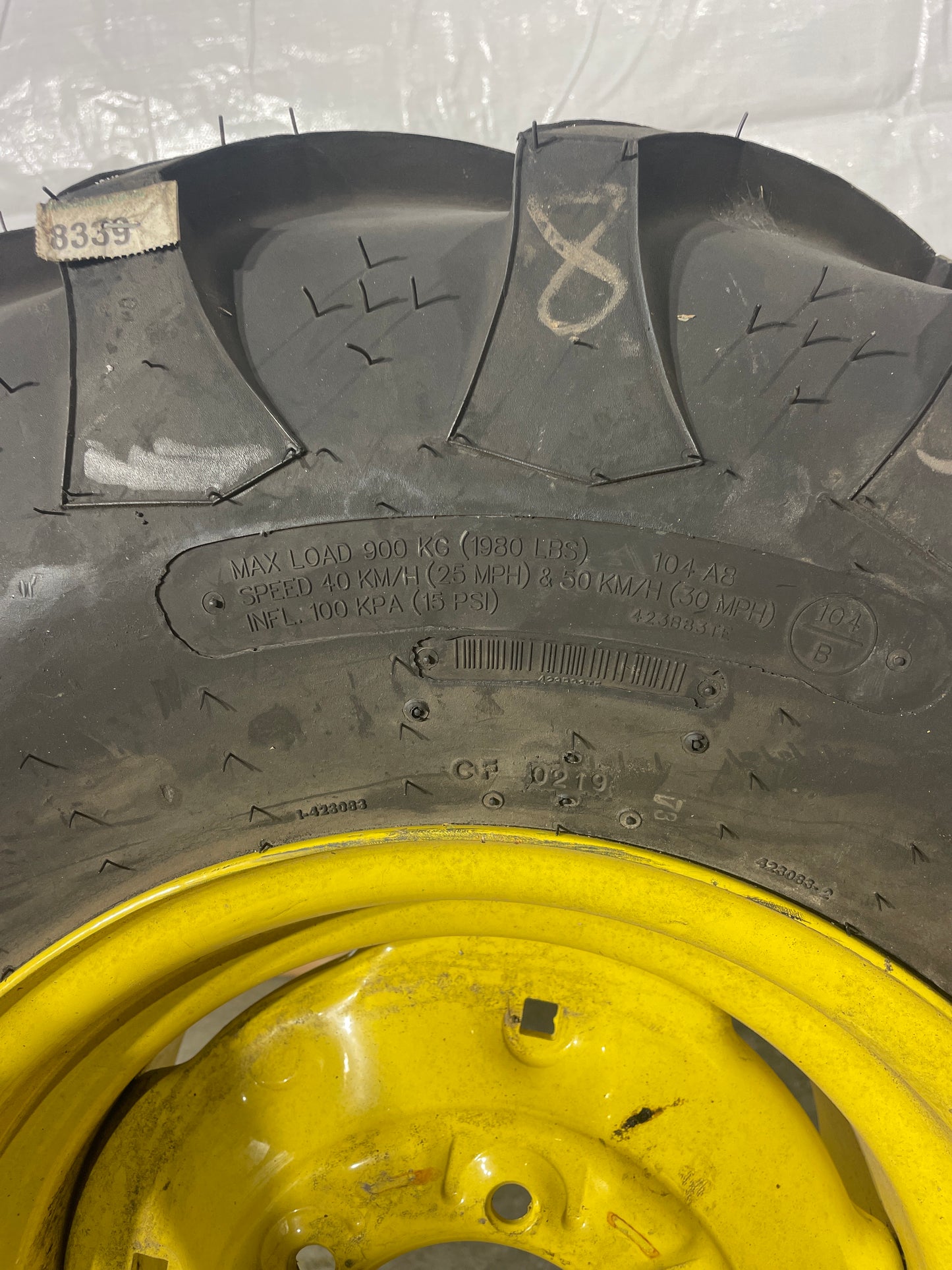 320/85D16 TITAN TRU POWER #8339