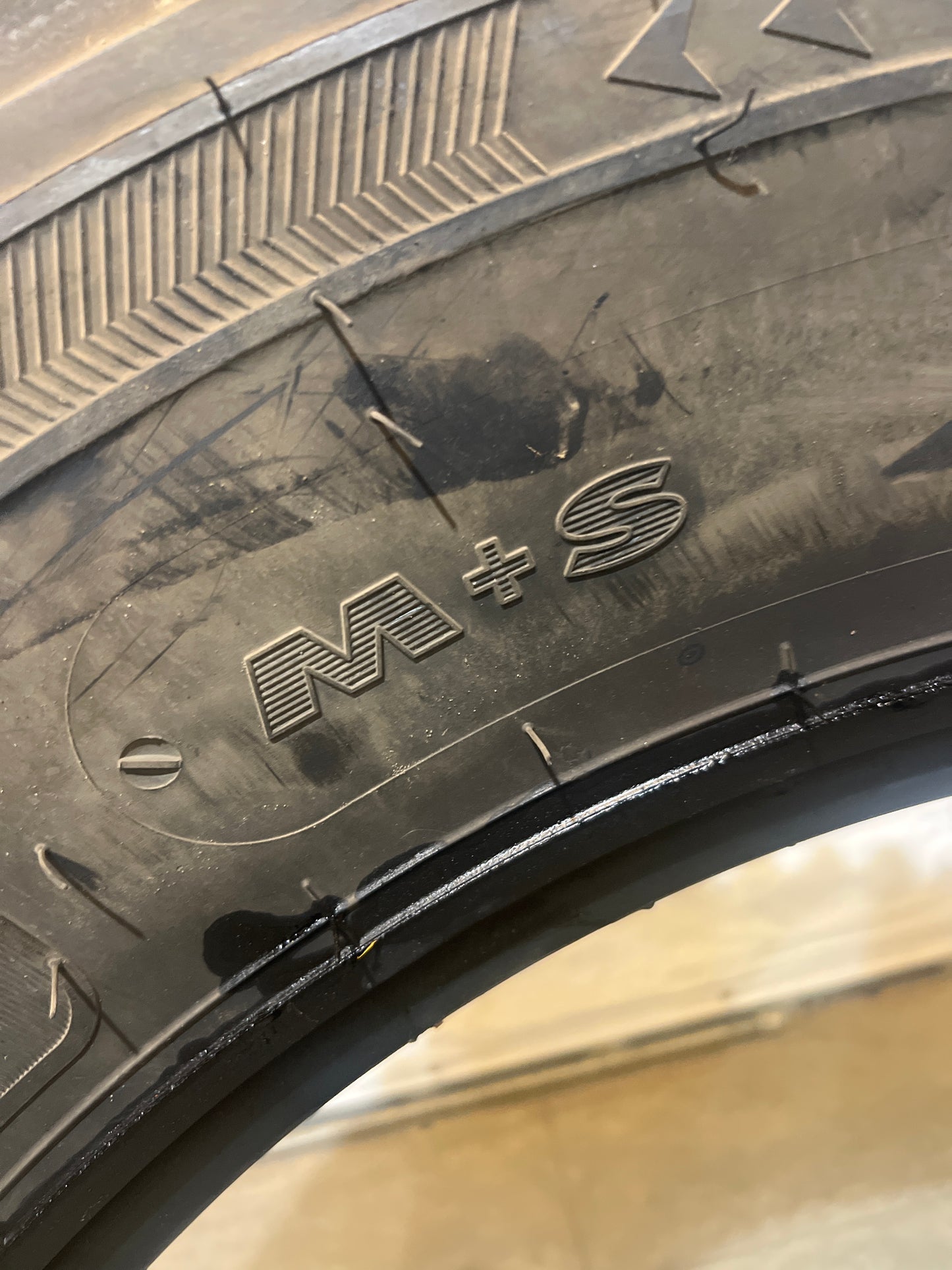360/85R28 (13.6R28) NOKIAN TRI-2 #8272