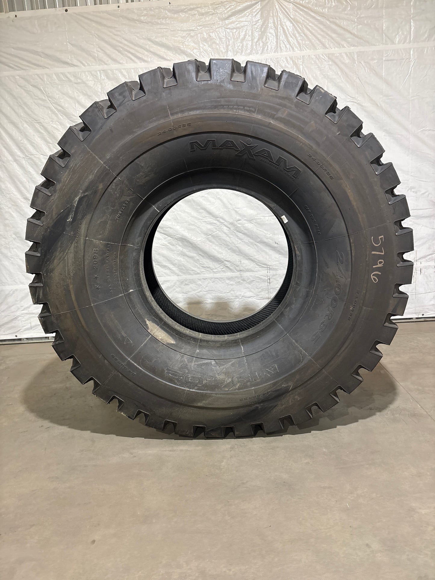 24.00R35 MAXAM MS 402 #5796