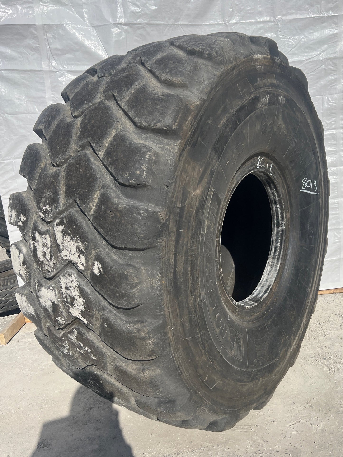 29.5R25 MICHELIN XADN+ #8018