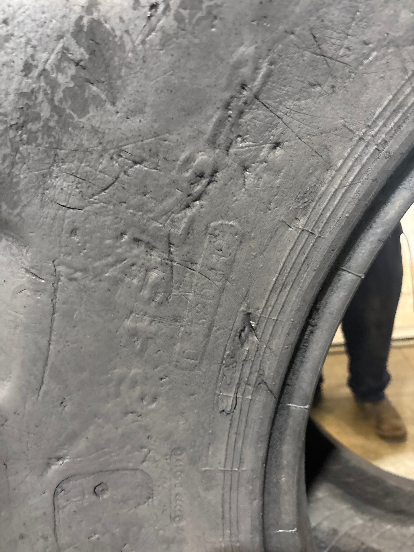 30.5-32 BIAS PLY AGRICULTURAL/FORESTRY TIRE #5952