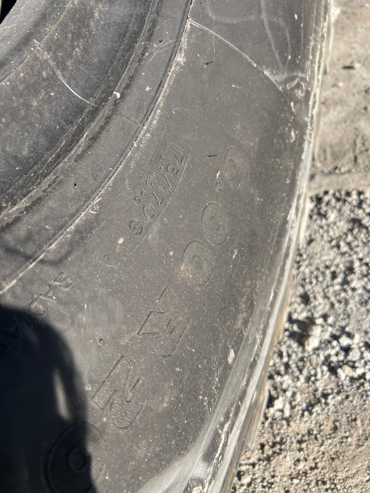 16.00R20 MICHELIN XZL #8016